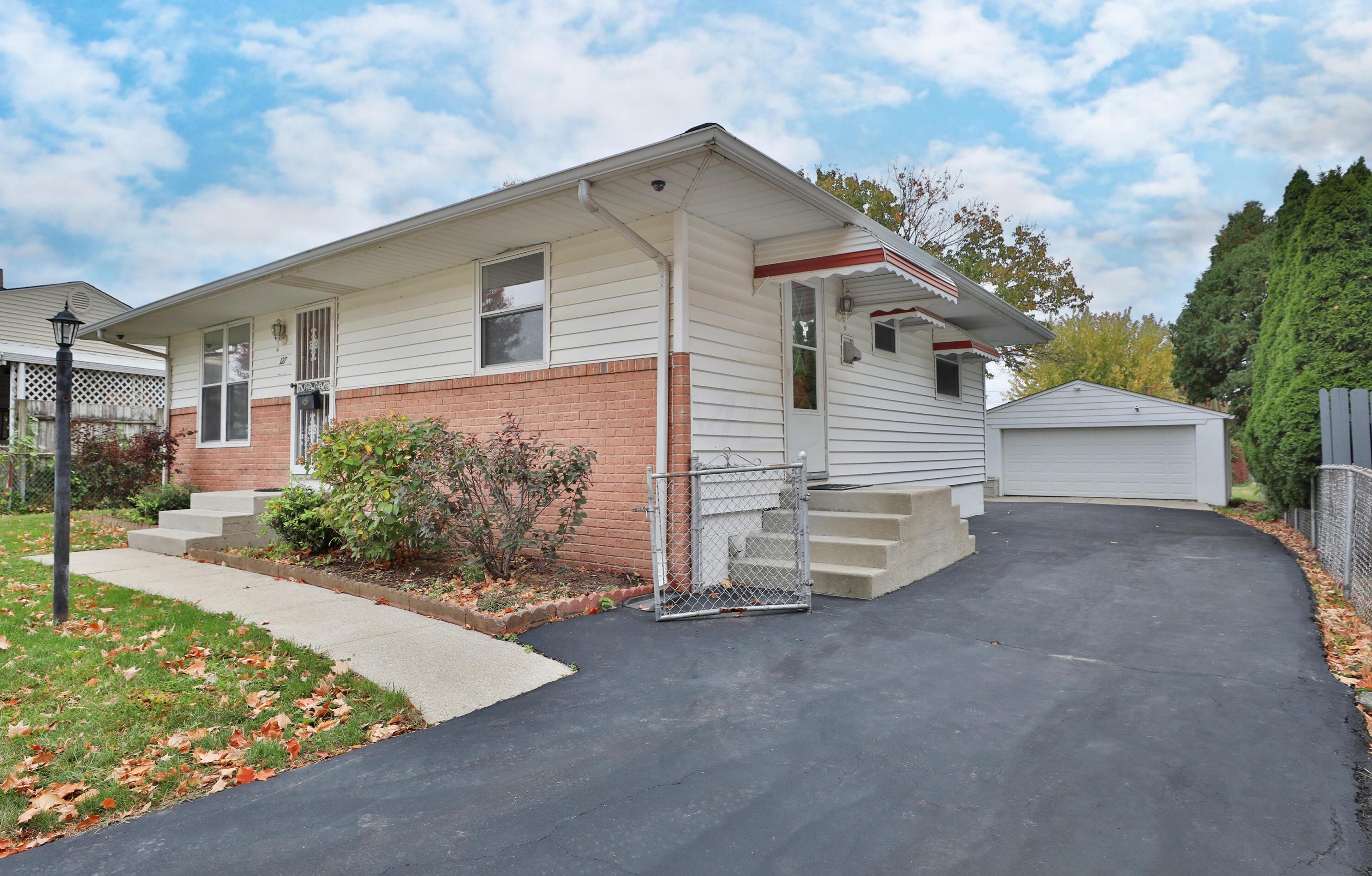 127 Cullman Rd, Columbus, OH 43207