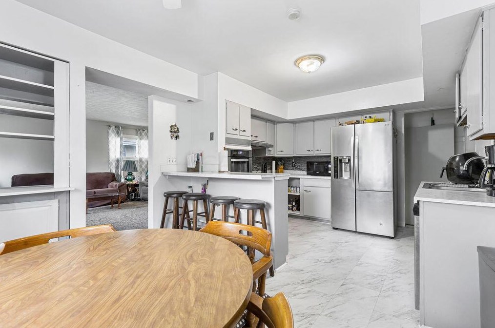 3885 Conway Dr, Columbus OH 43227-3324 exterior