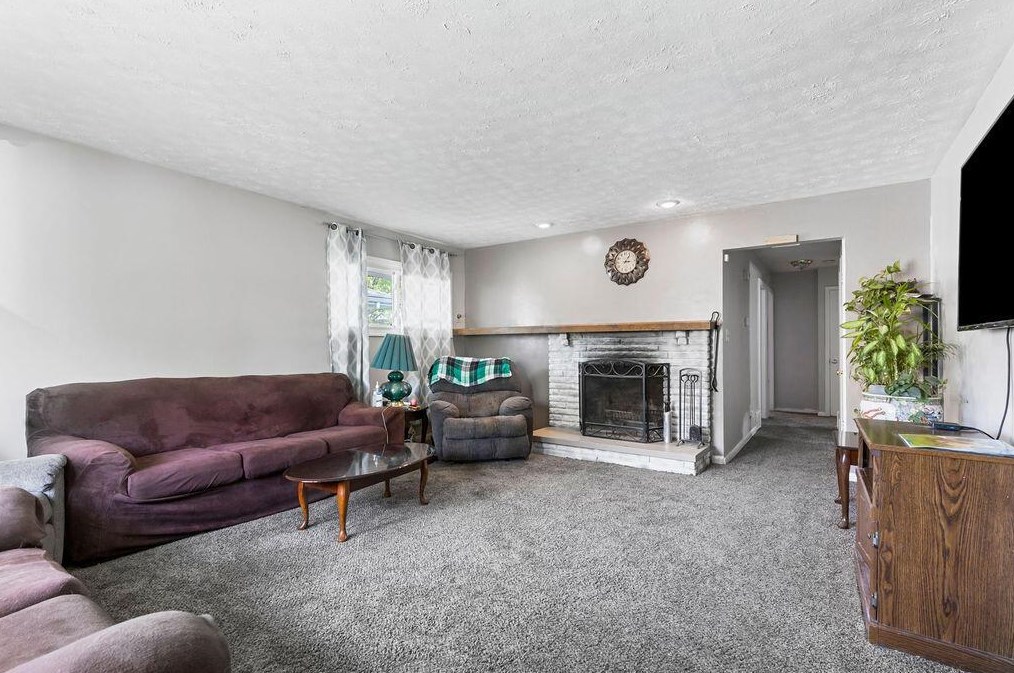 3885 Conway Dr, Columbus OH 43227-3324 exterior