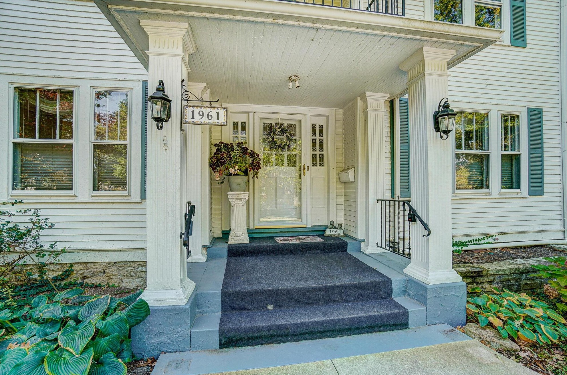 1961 Concord Rd, Columbus, OH 43212-1947