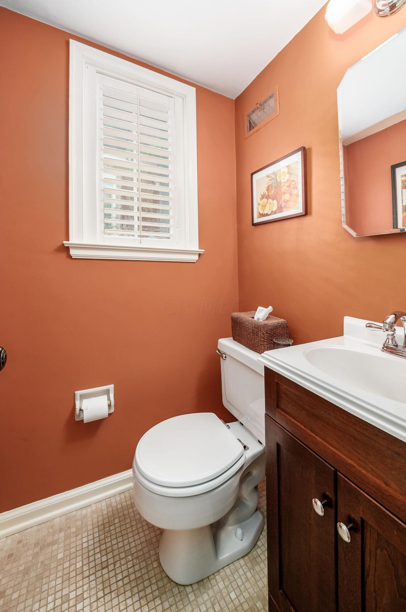 105 Henderson Rd, Columbus OH 43214-2404 exterior