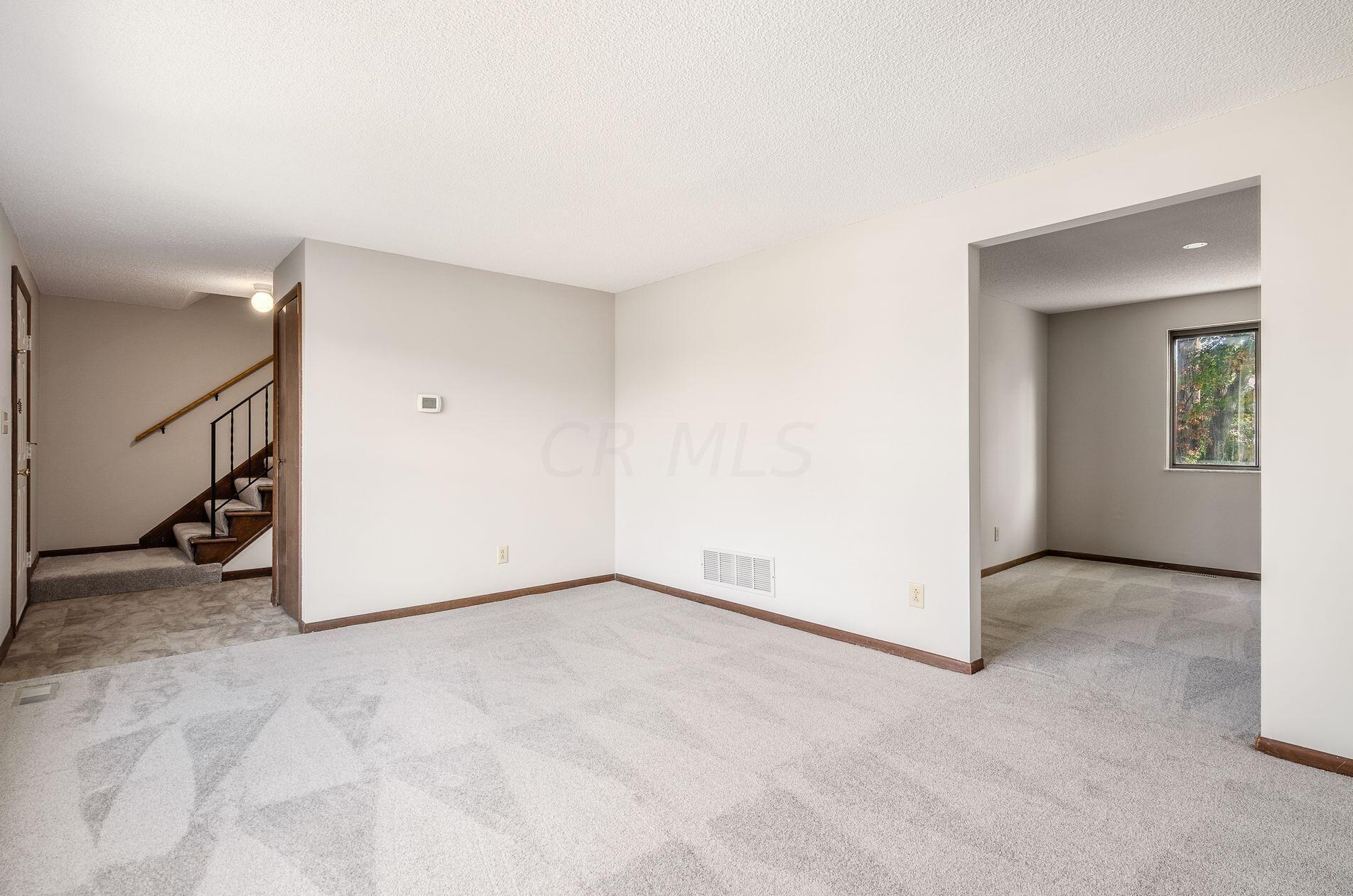 156 Helmbright Ct, Columbus, OH 43230-3232