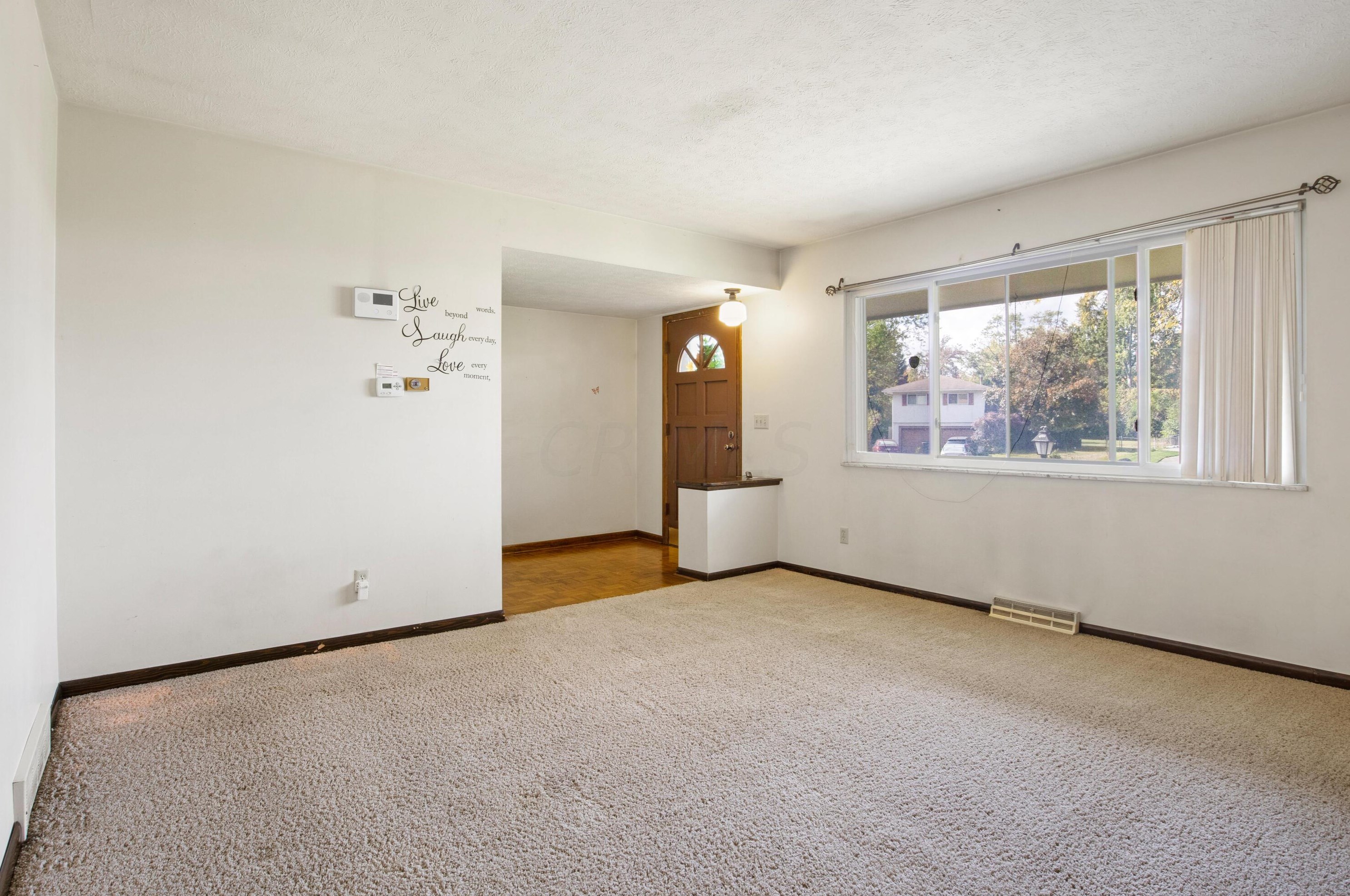 6076 Newbury Ct, Columbus, OH 43229
