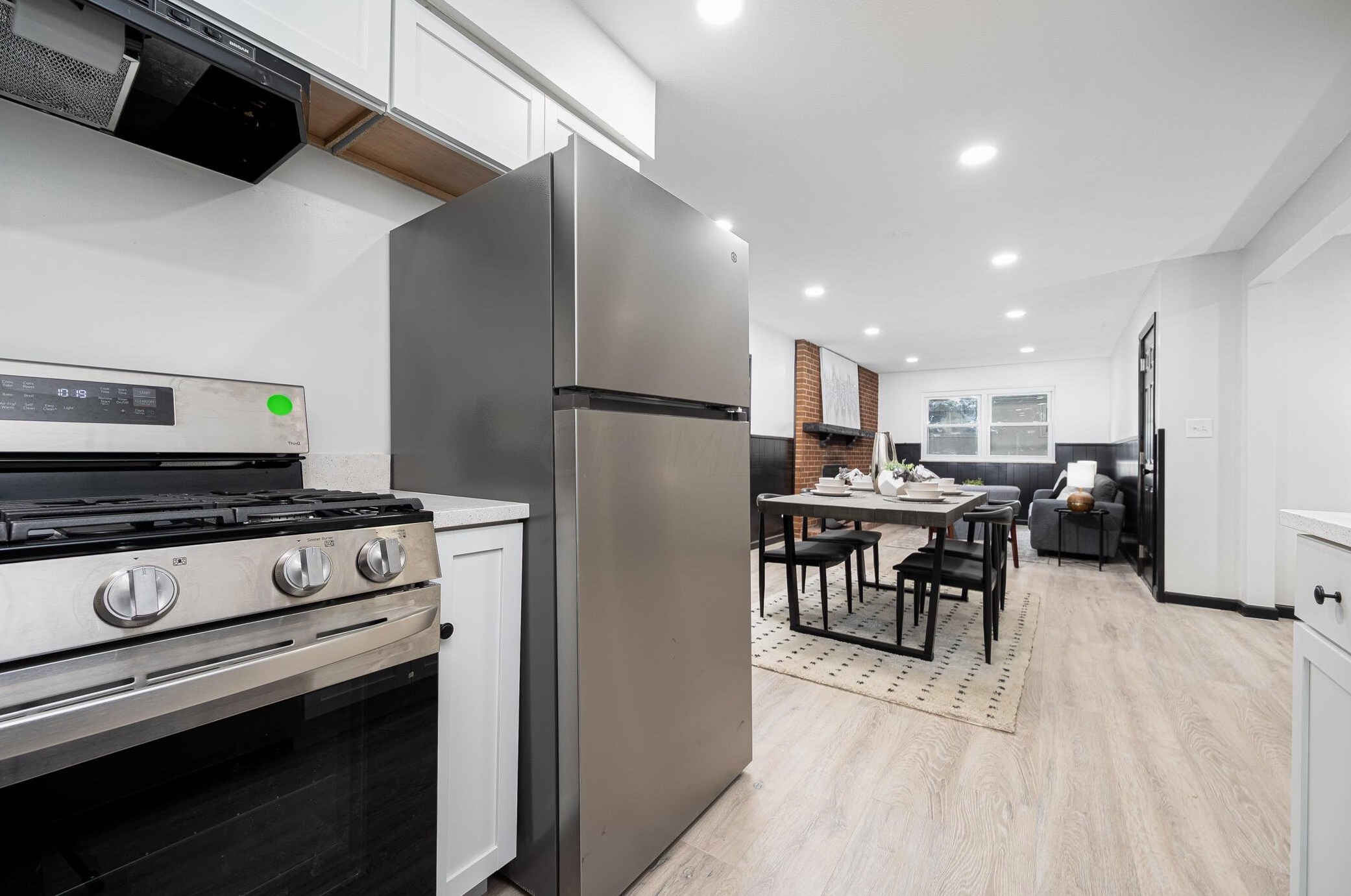 4824 Valley Forge Dr, Columbus OH  43229-6452 exterior