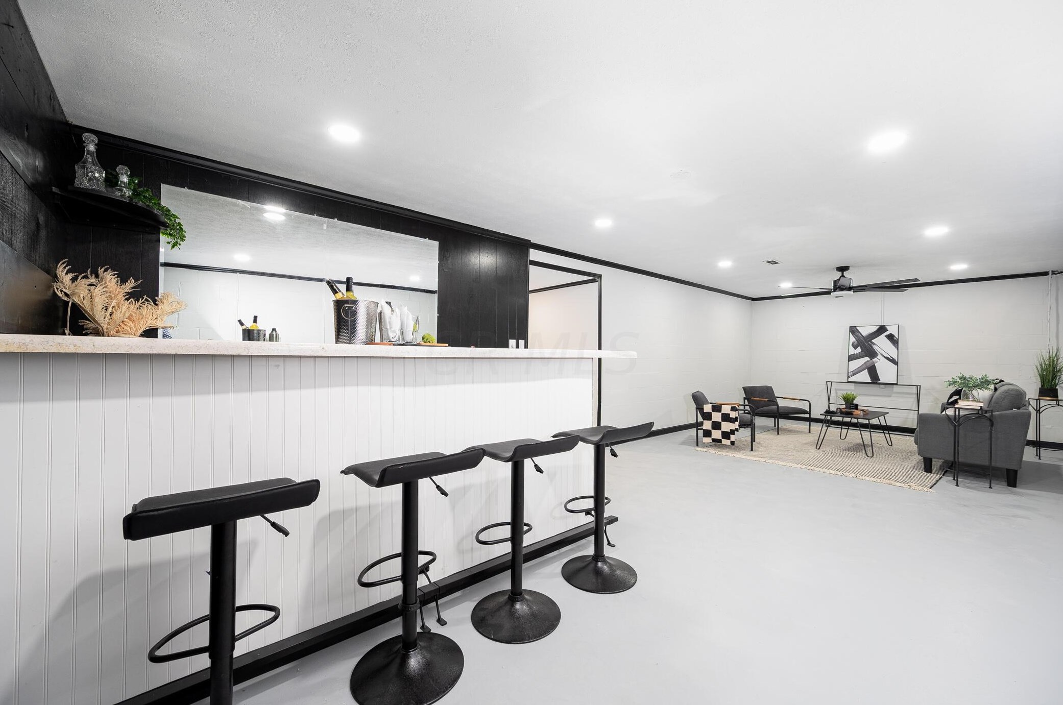 4824 Valley Forge Dr, Columbus OH  43229-6452 exterior