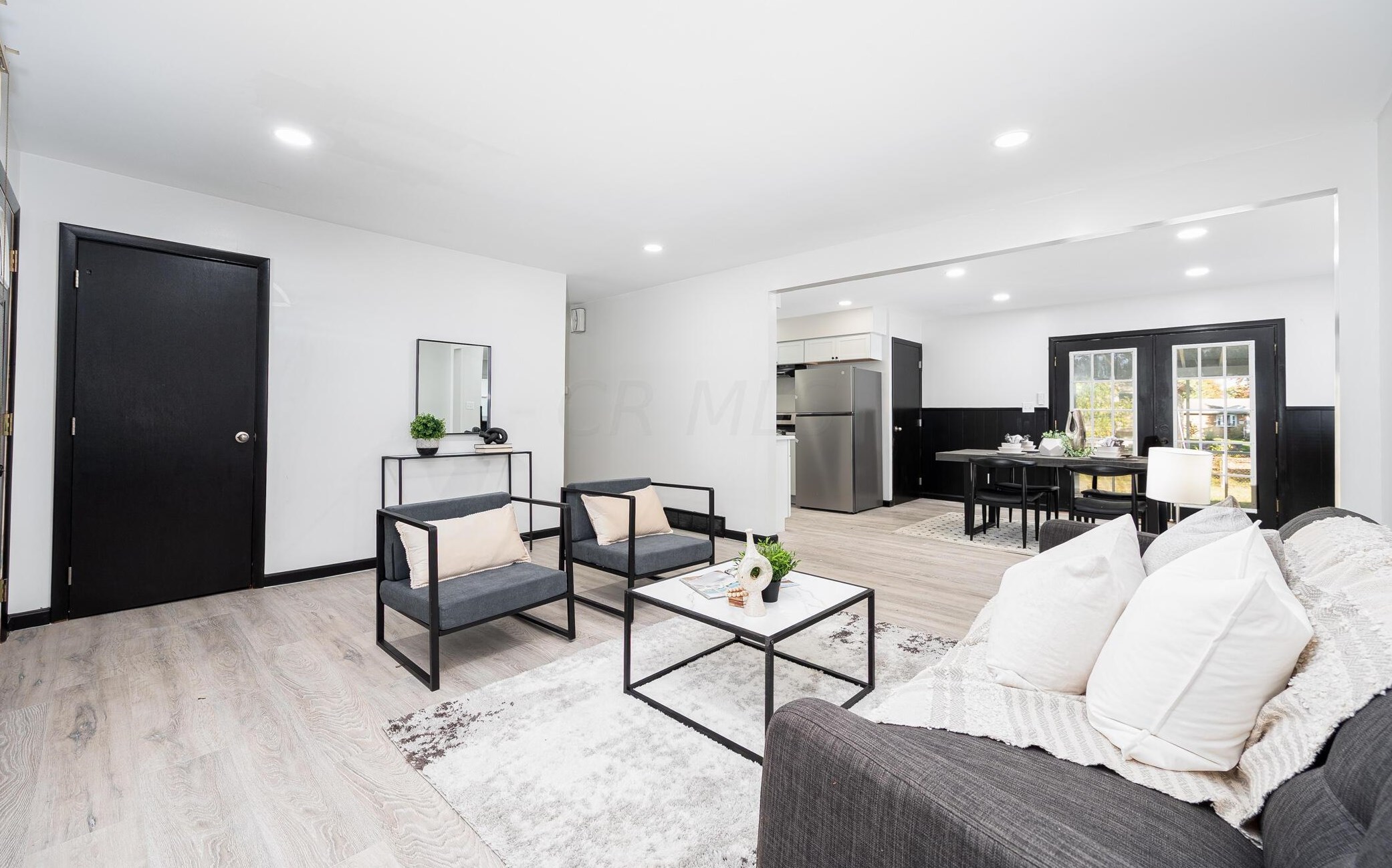 4824 Valley Forge Dr, Columbus OH  43229-6452 exterior