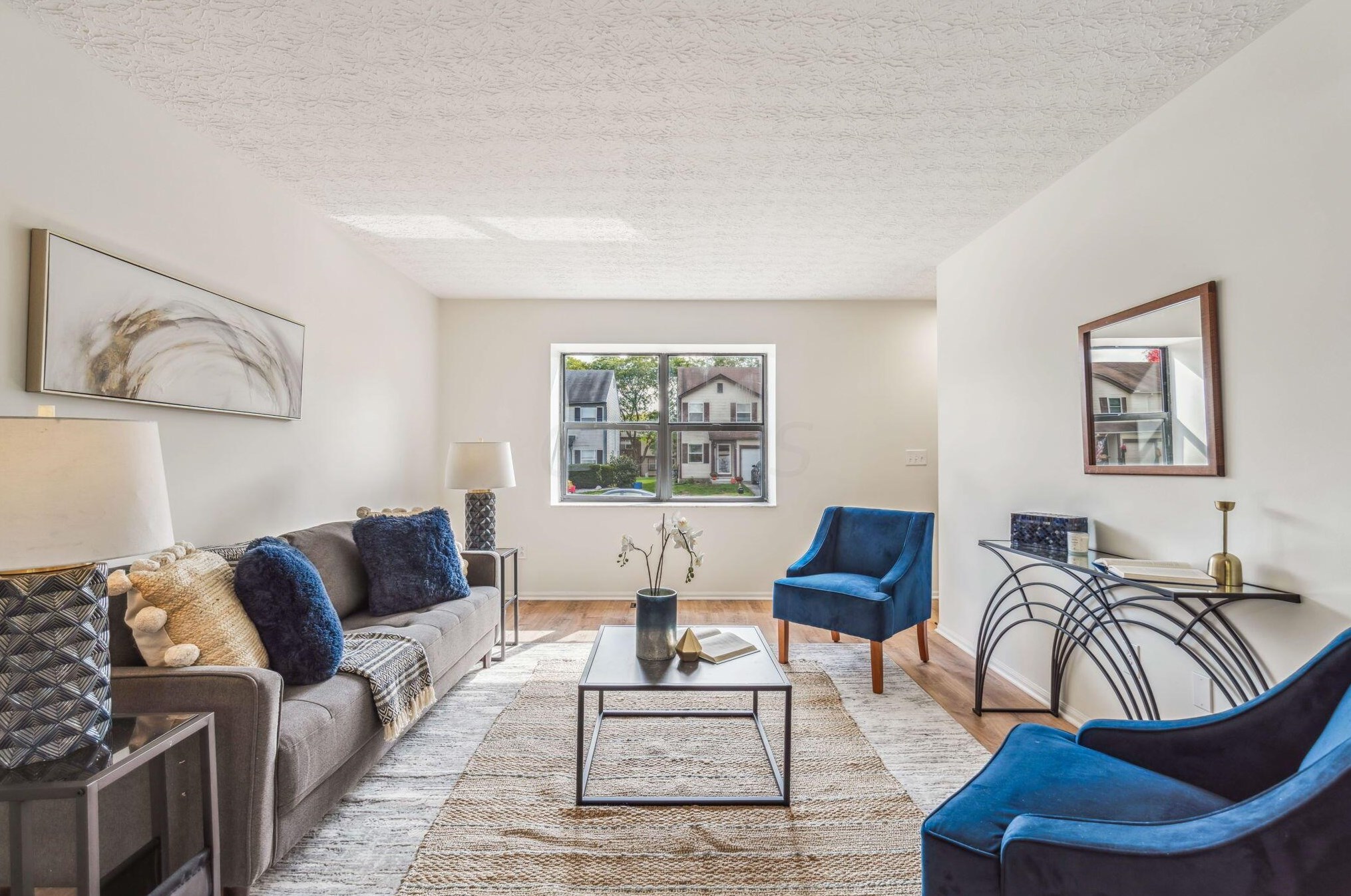 3784 Heatherglen Dr, Columbus OH 43221-5816 exterior