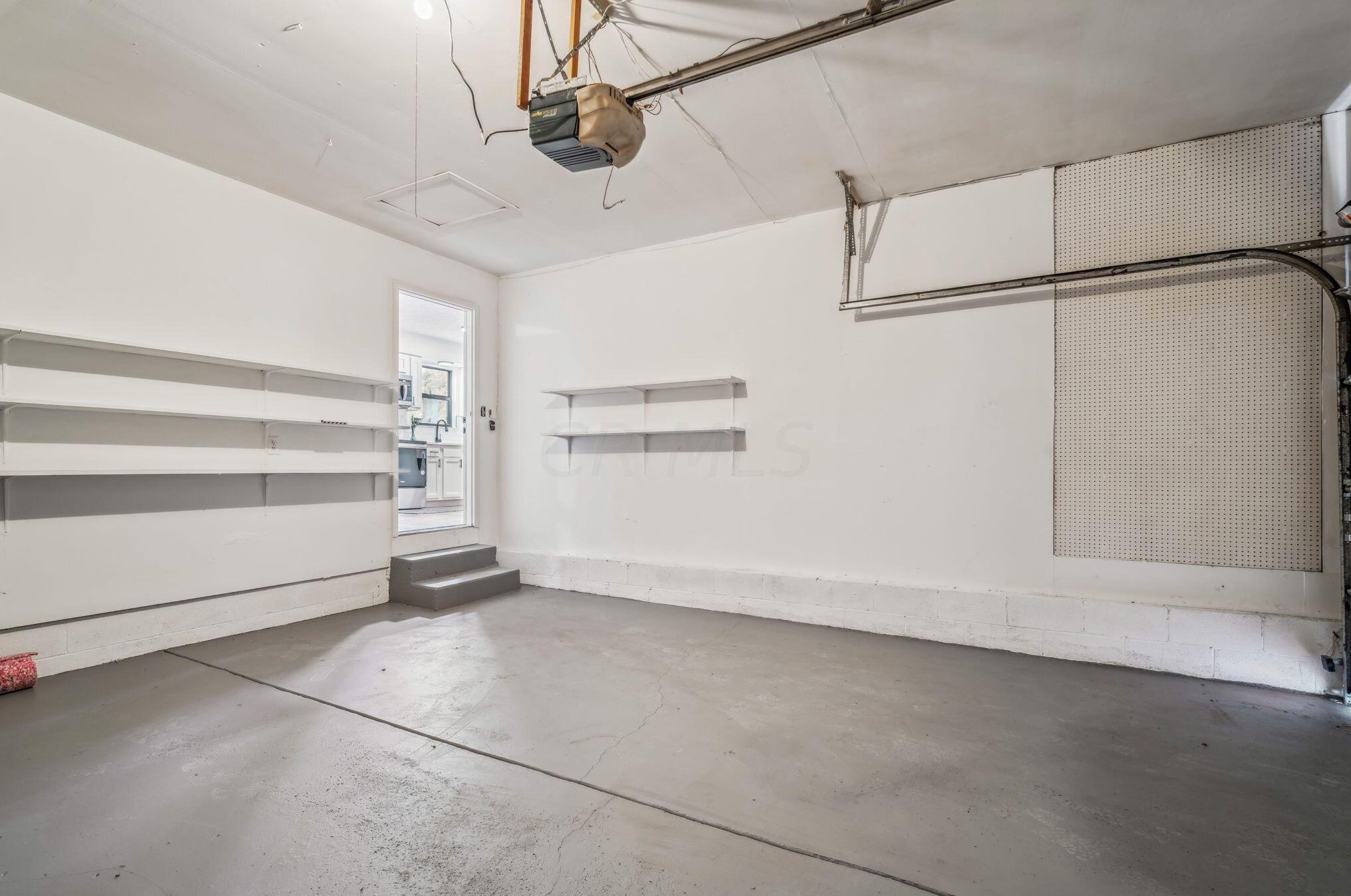 3784 Heatherglen Dr, Columbus OH 43221-5816 exterior