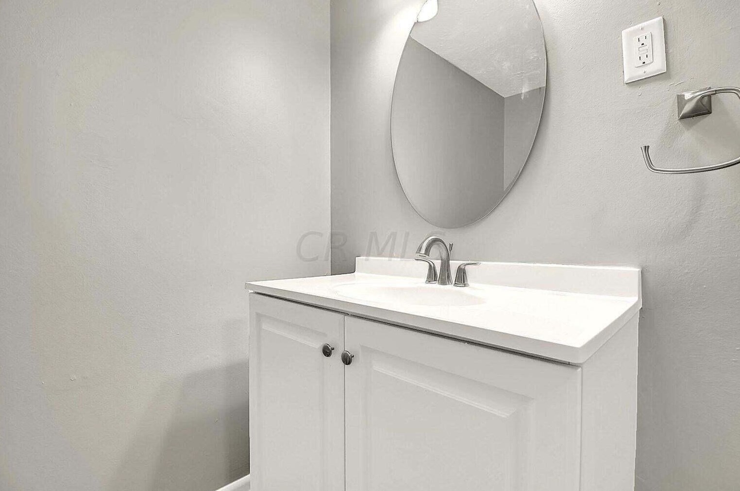 201 Yale Ave, Columbus OH  43222-2301 exterior