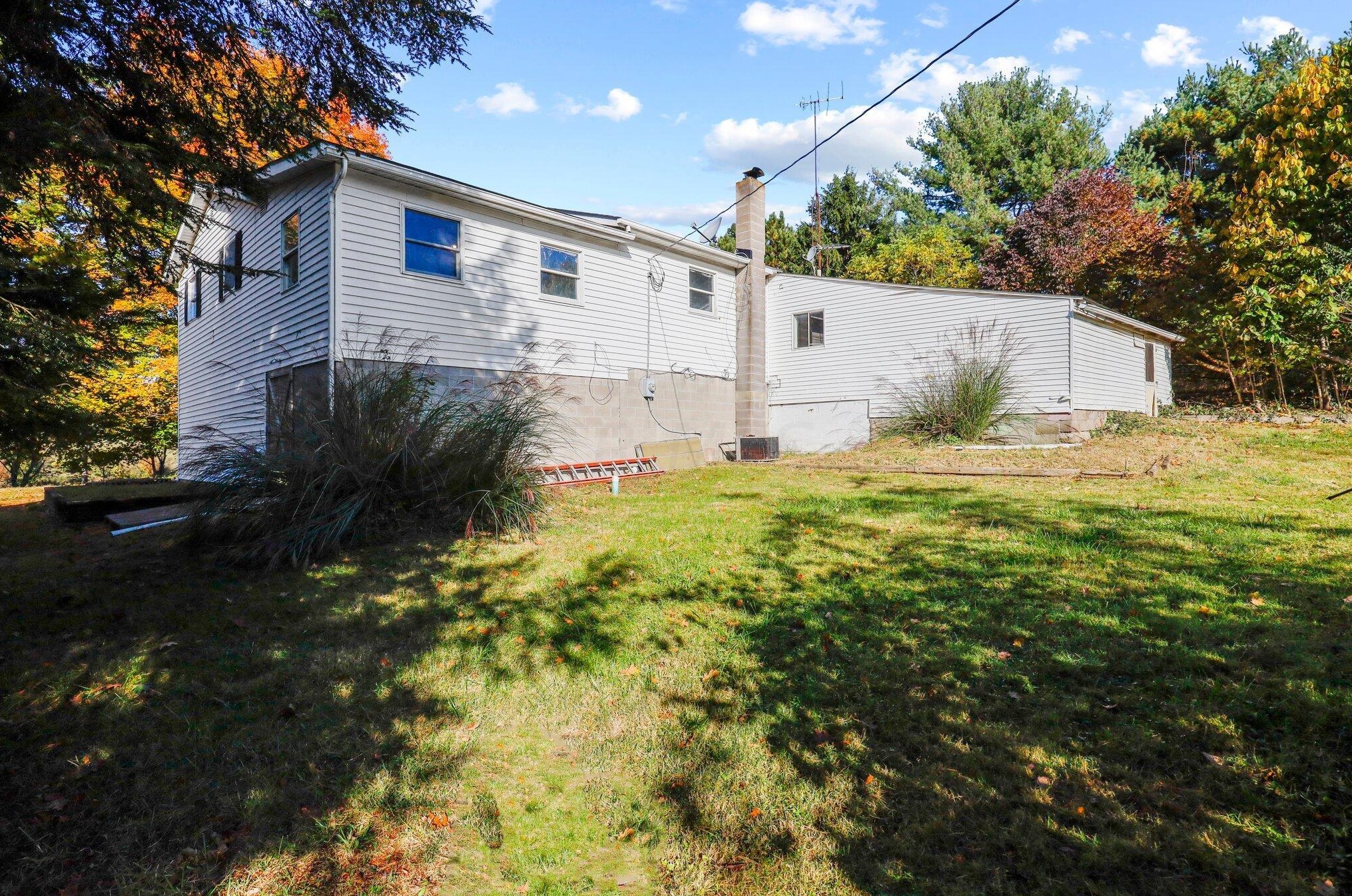 5858 Sunnyside Rd, Granville OH  43023-9732 exterior