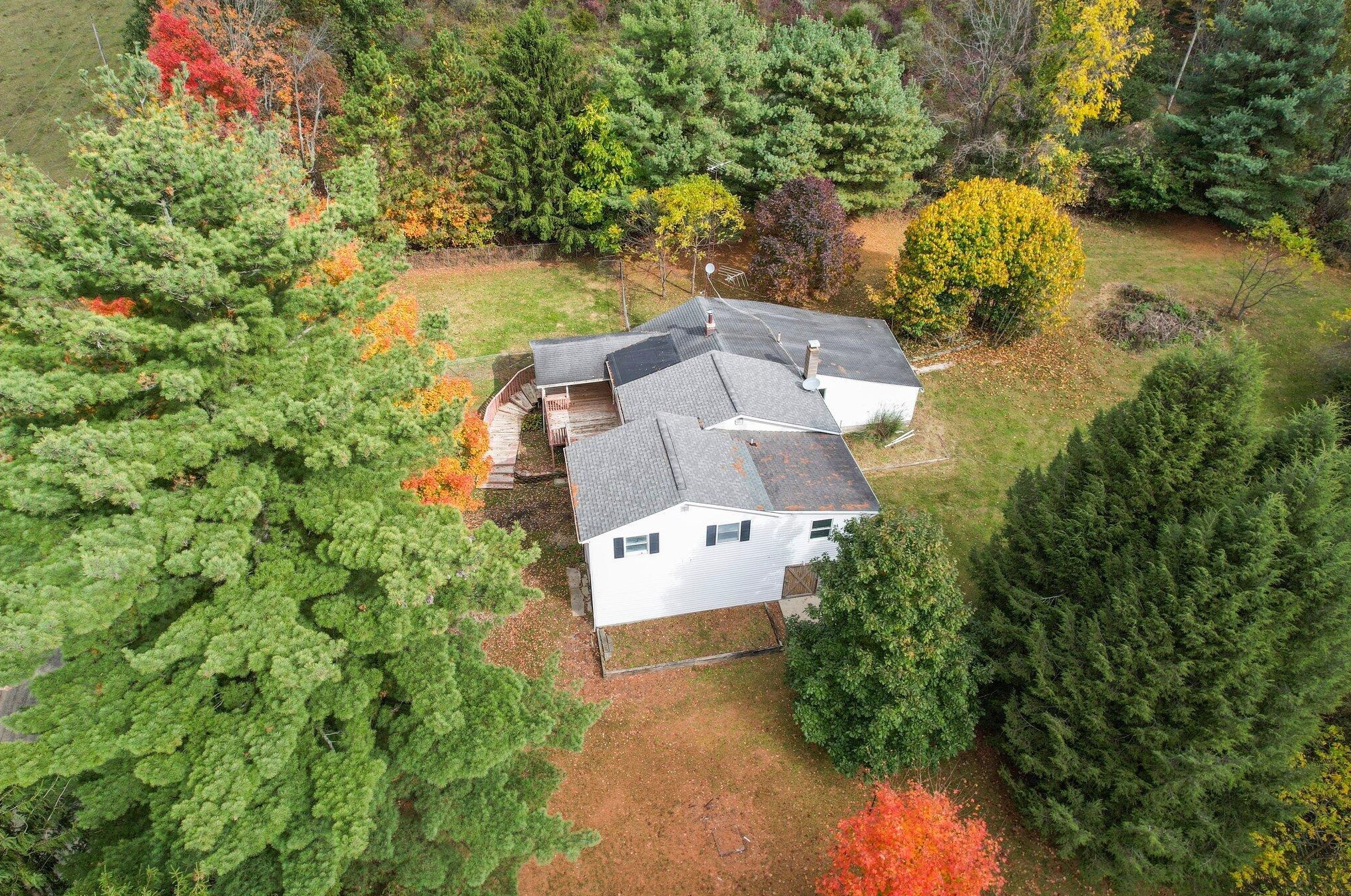 5858 Sunnyside Rd, Granville, OH 43023