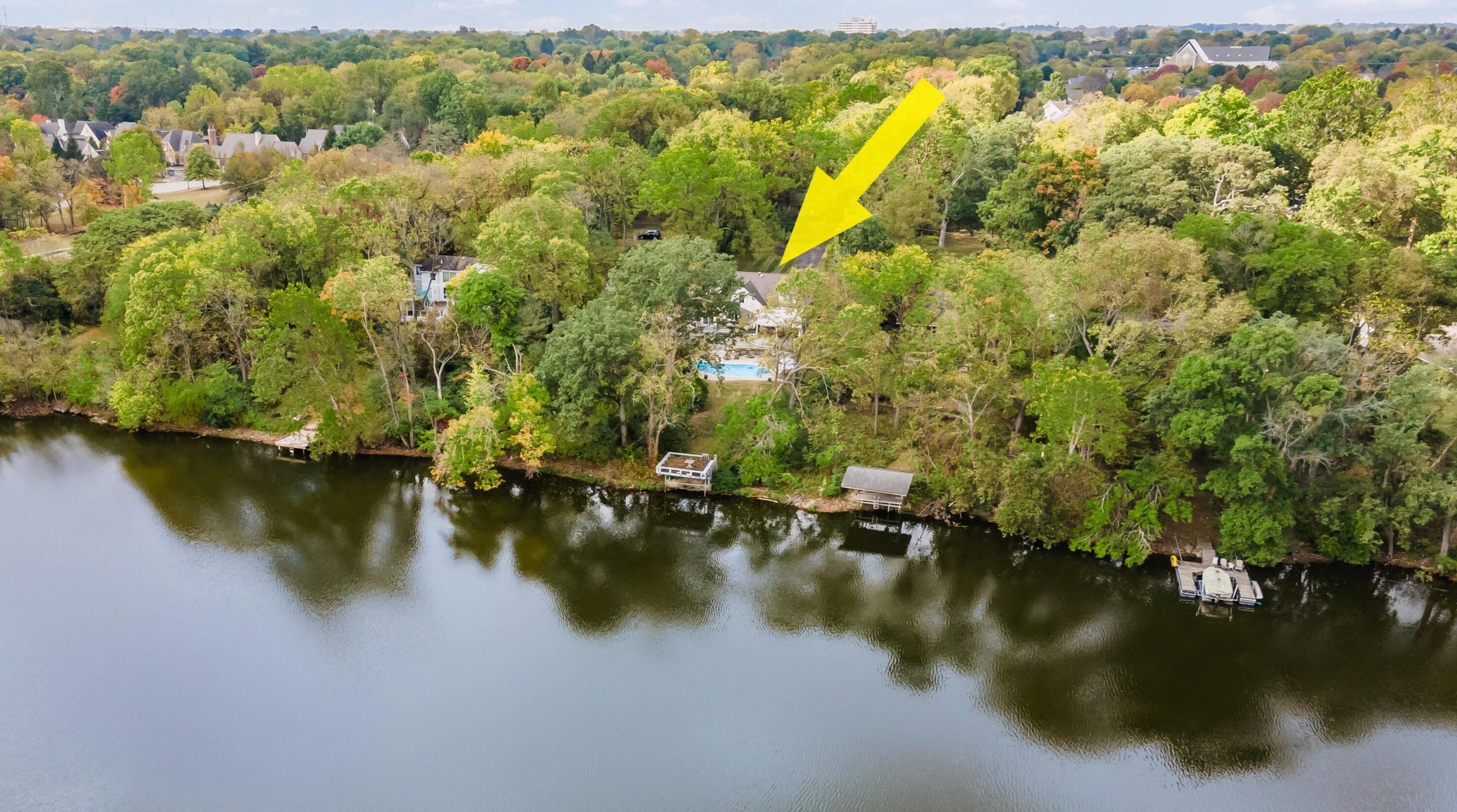 3812 Riverview Dr, Columbus, OH 43221-4909