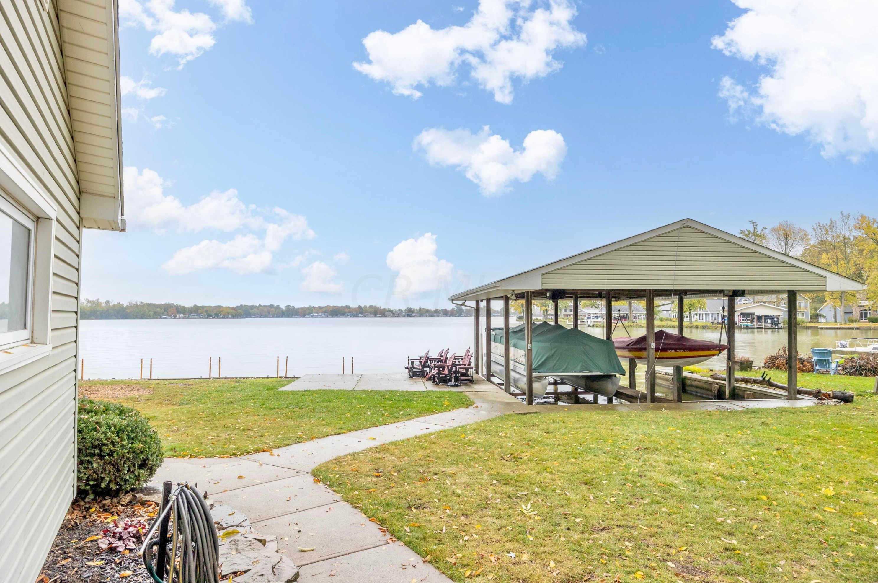 9908 Lakeshore W Dr, Huntsville, OH 43324