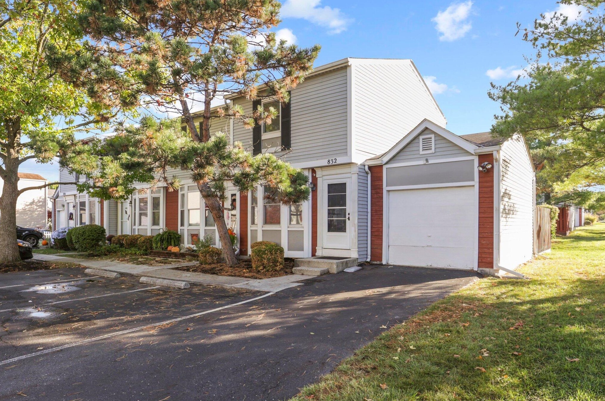 832 Annagladys Dr #b4, Sharon Township, OH 43085