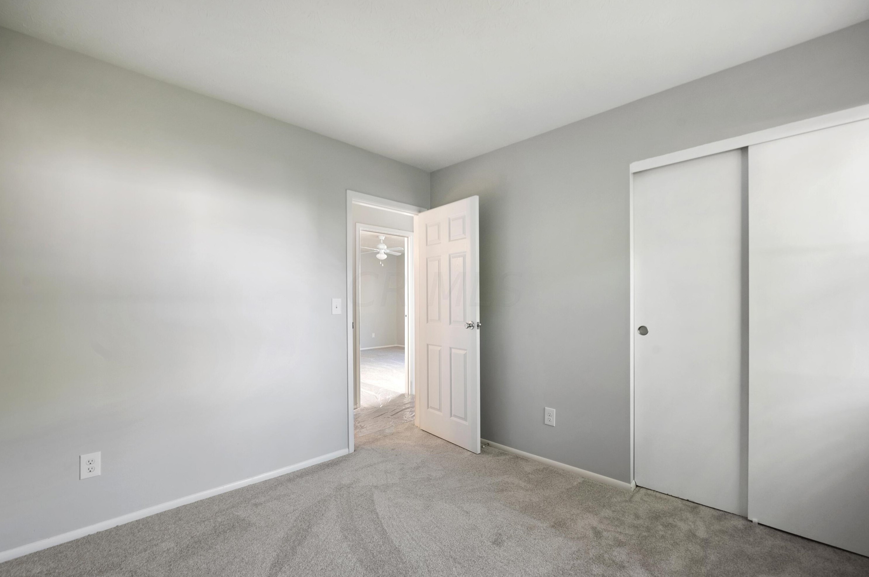 5012 Brewster Dr, Columbus OH  43232-6255 exterior