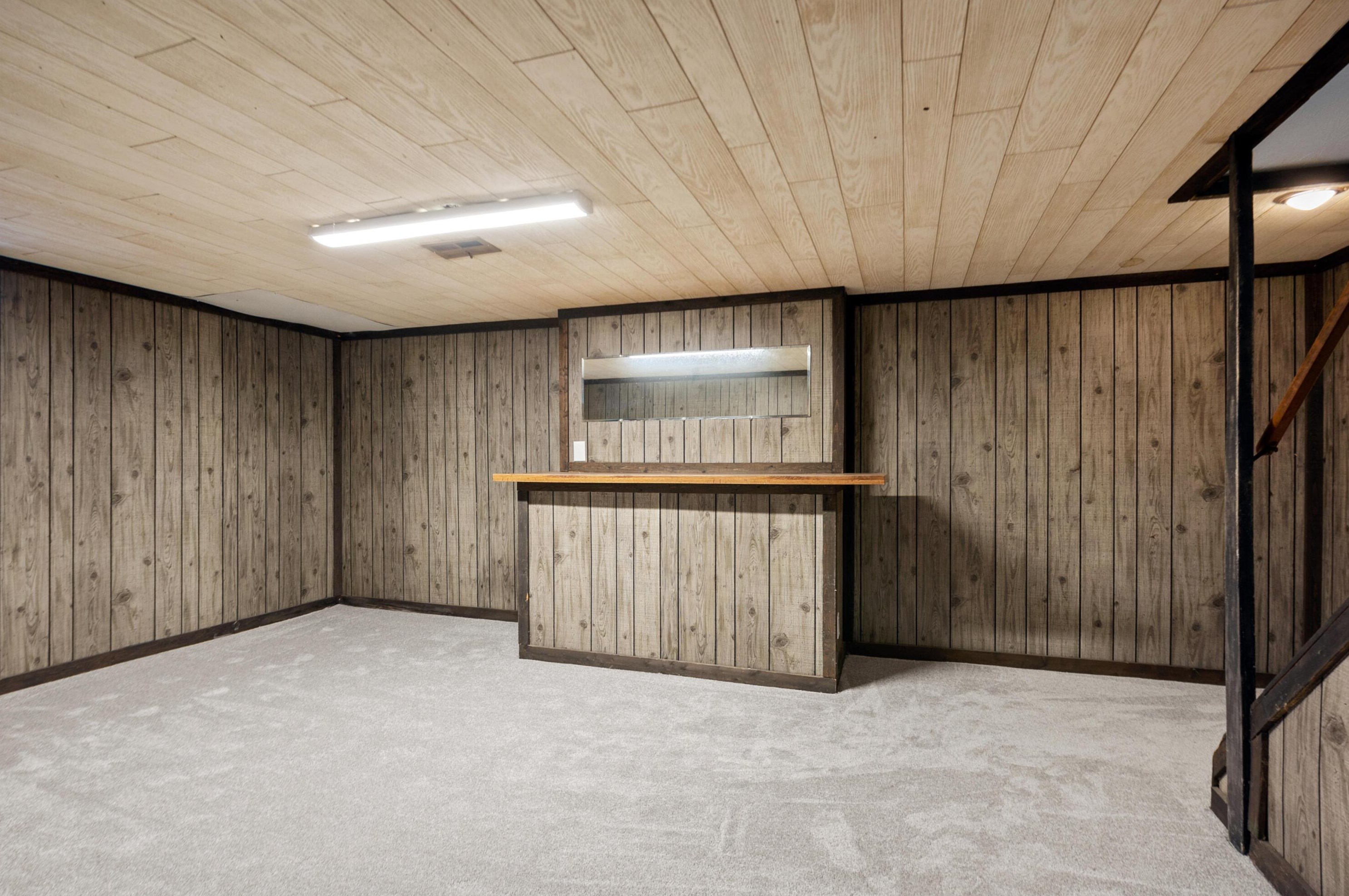 5012 Brewster Dr, Columbus OH  43232-6255 exterior