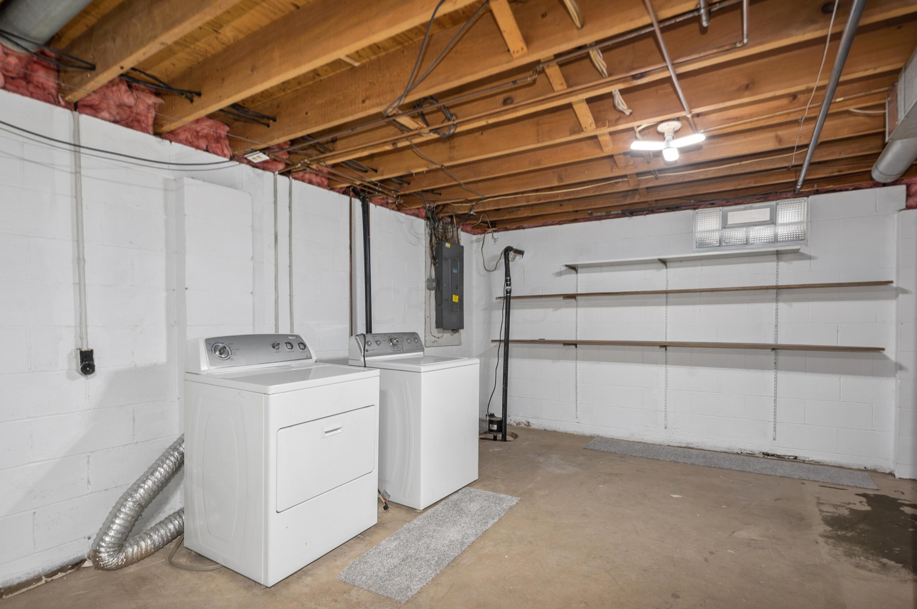 5012 Brewster Dr, Columbus OH  43232-6255 exterior