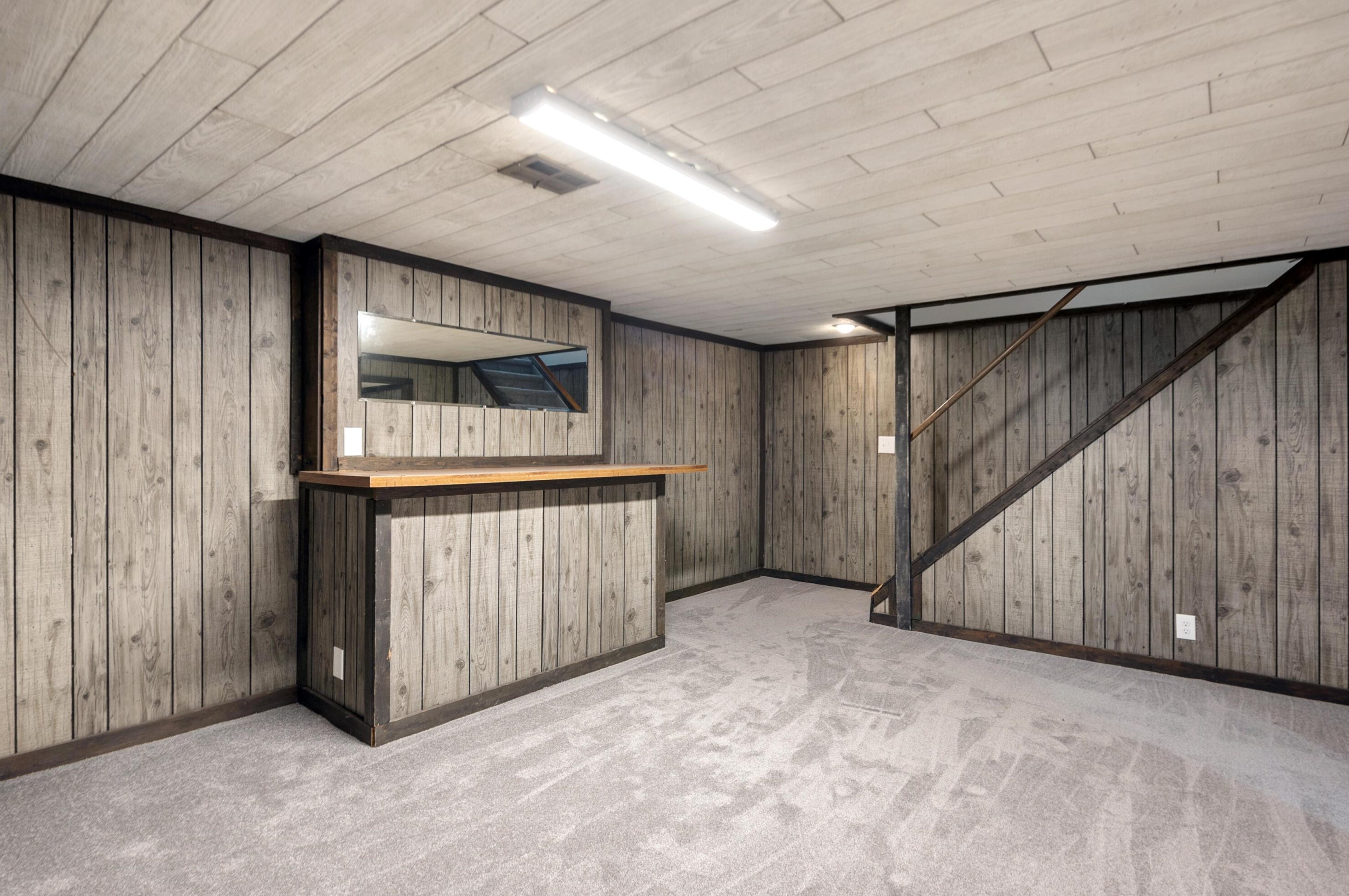 5012 Brewster Dr, Columbus OH  43232-6255 exterior