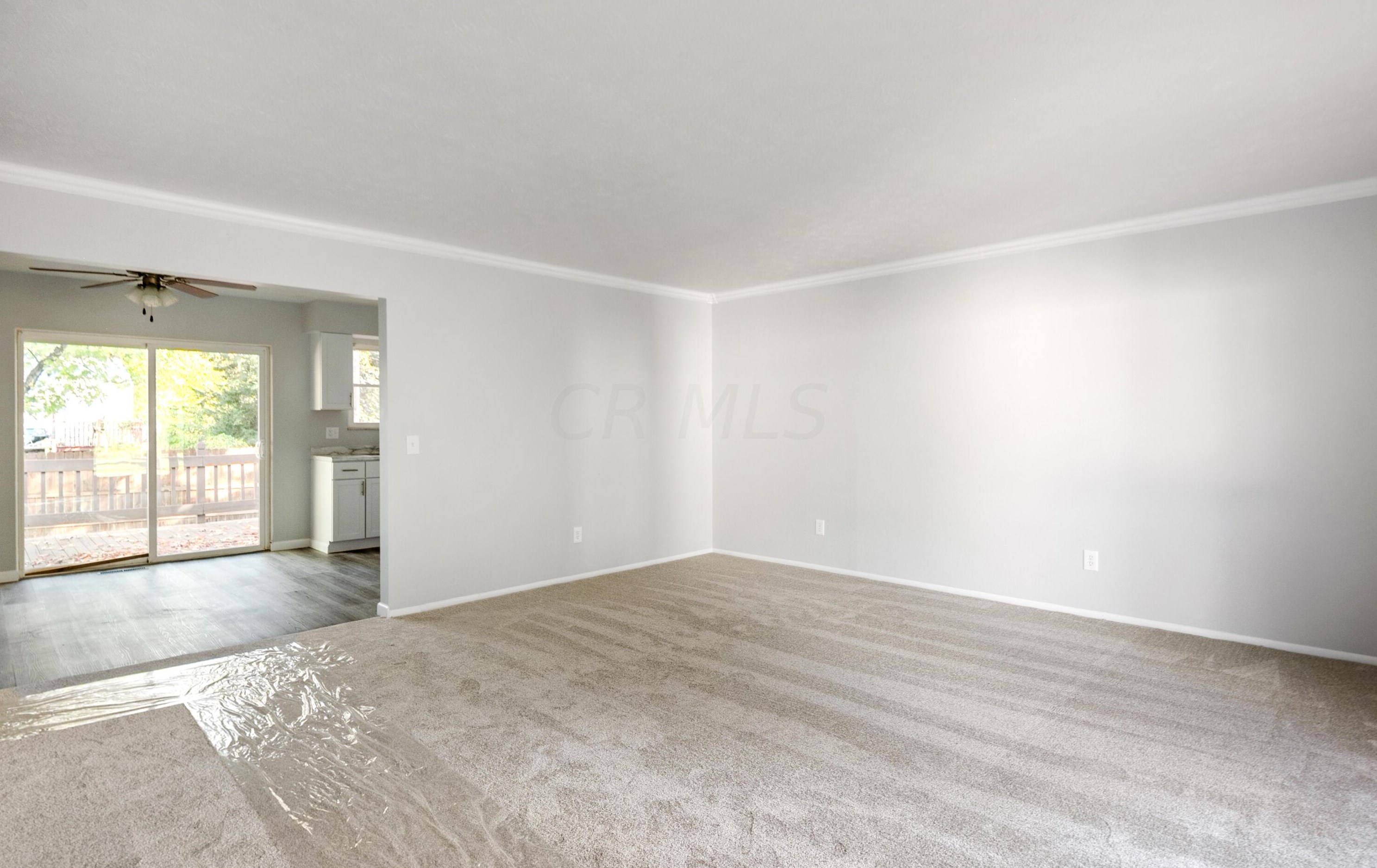 5012 Brewster Dr, Columbus OH  43232-6255 exterior