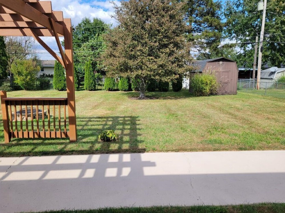 1710 Green Valley Rd, Washington Court House, OH 43160