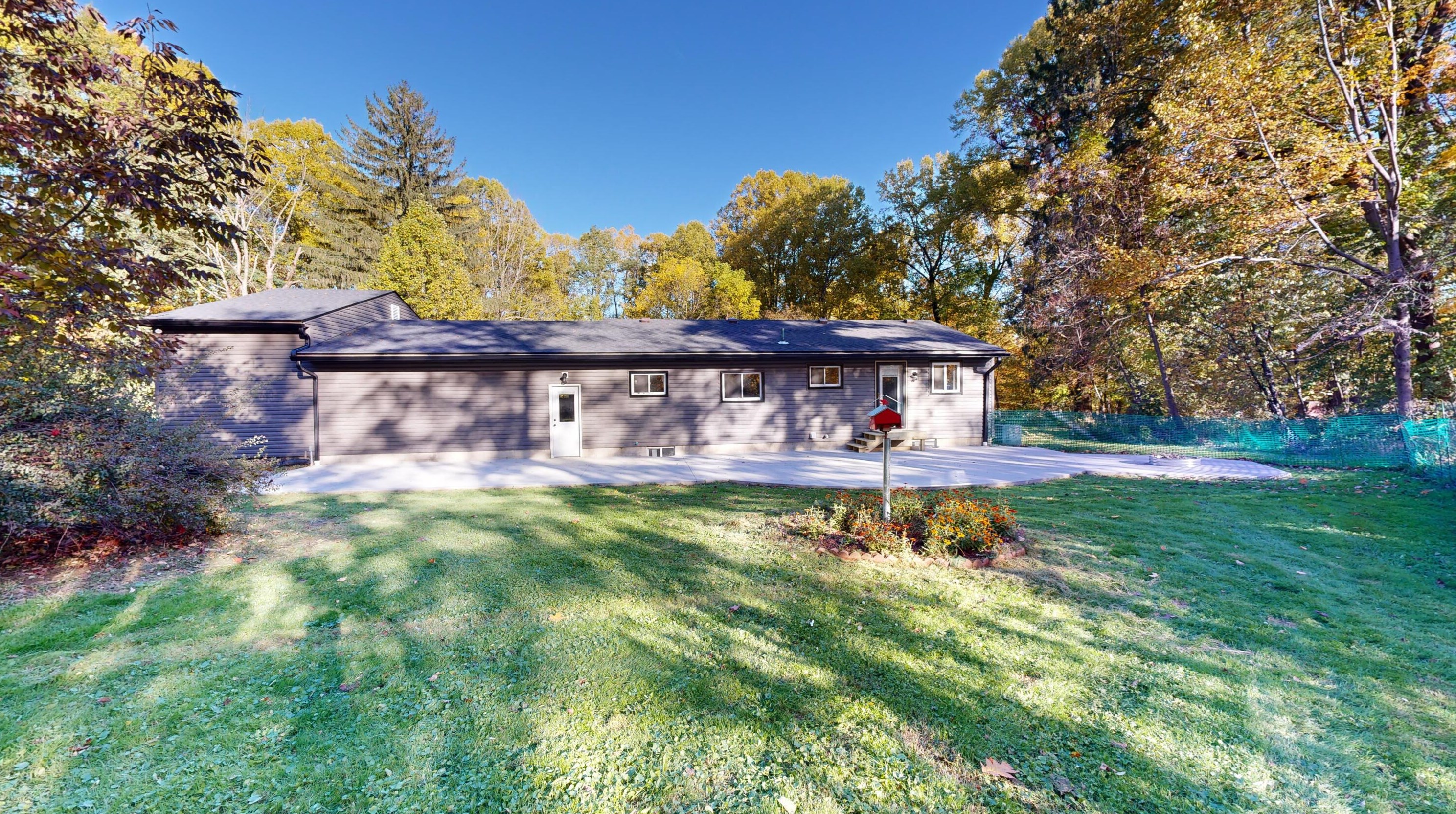 1722 Pulver Rd, Mansfield, OH 44903-8842