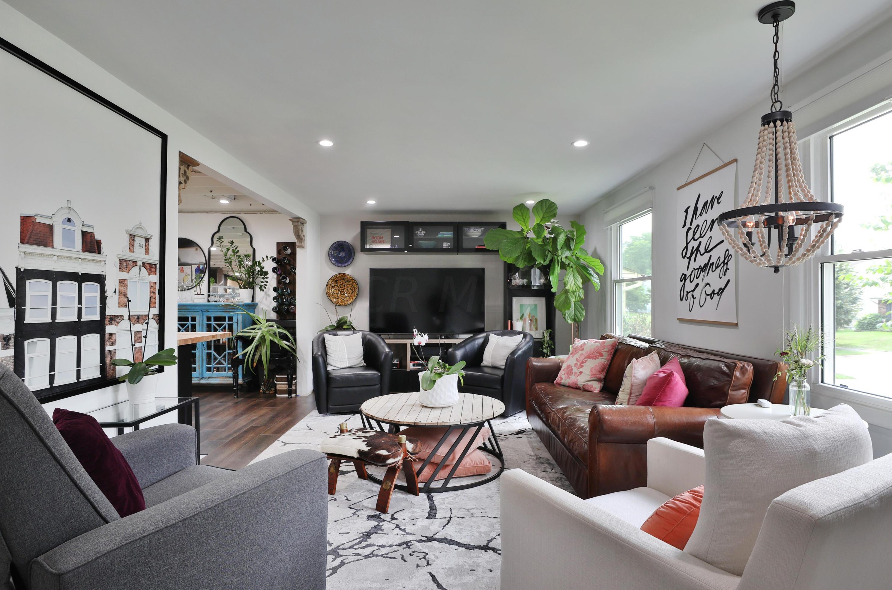 1678 Parkgate Rd, Columbus OH  43229-2004 exterior