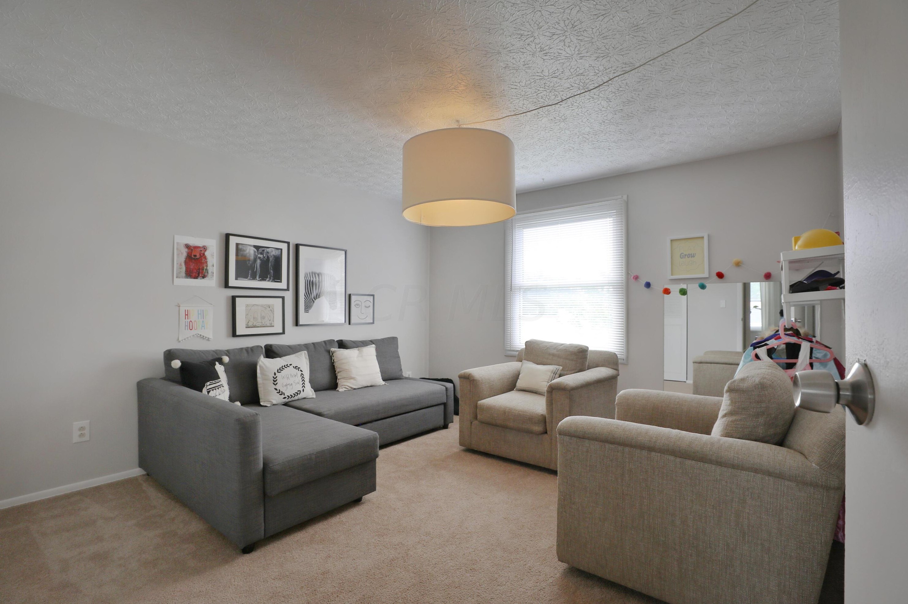 1678 Parkgate Rd, Columbus OH  43229-2004 exterior