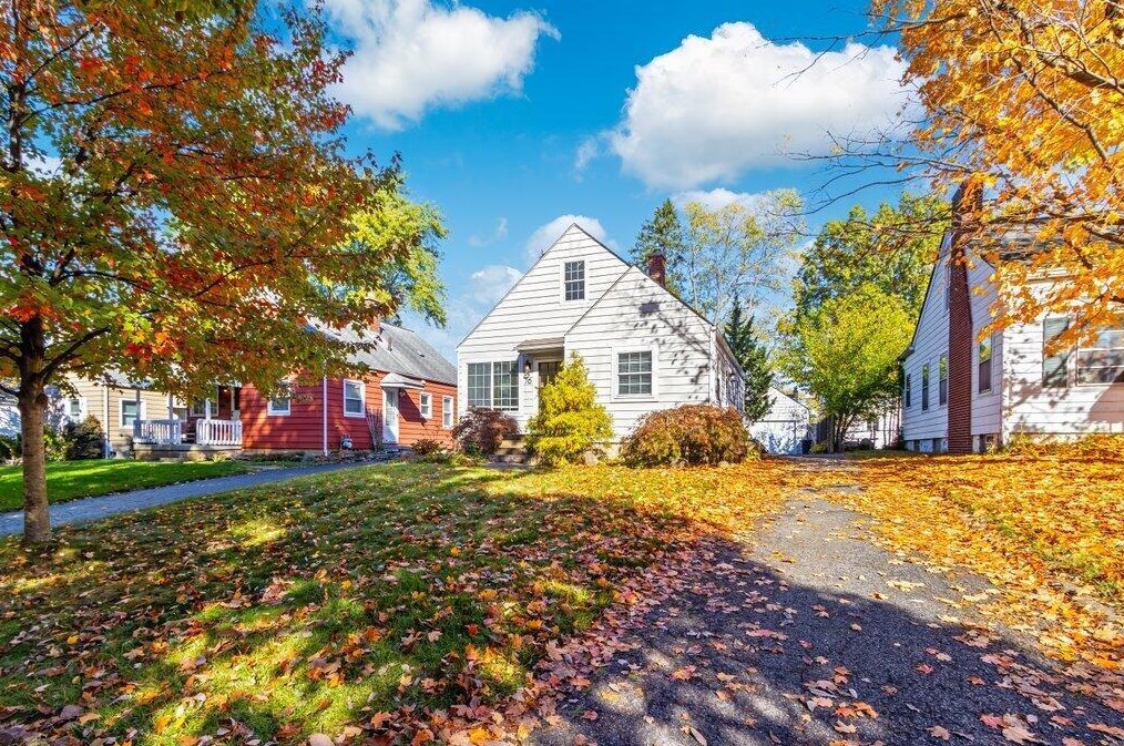 76 Beechwold Blvd, Columbus, OH 43214-2106