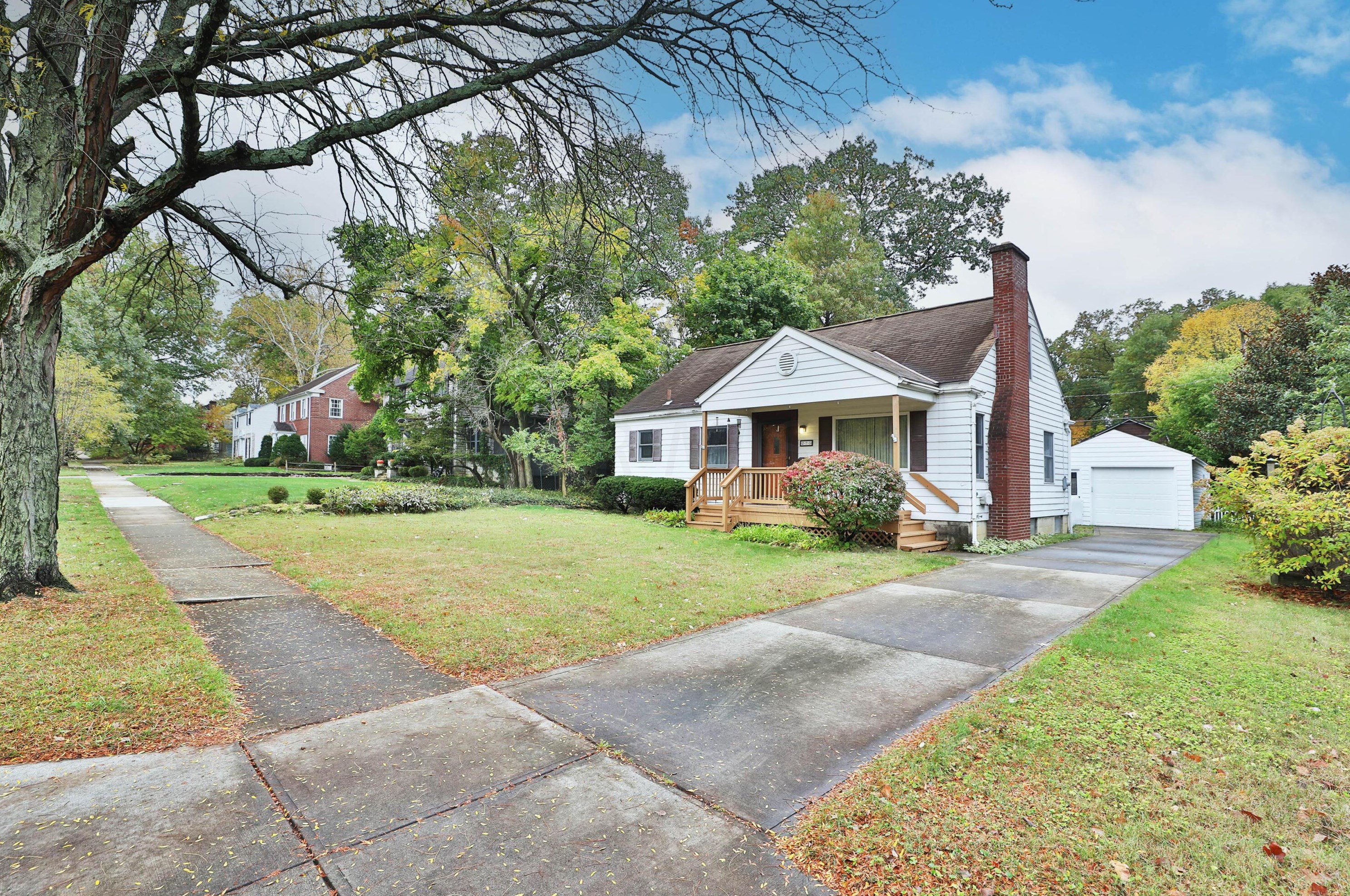 275 Arden Rd, Columbus, OH 43214-3763