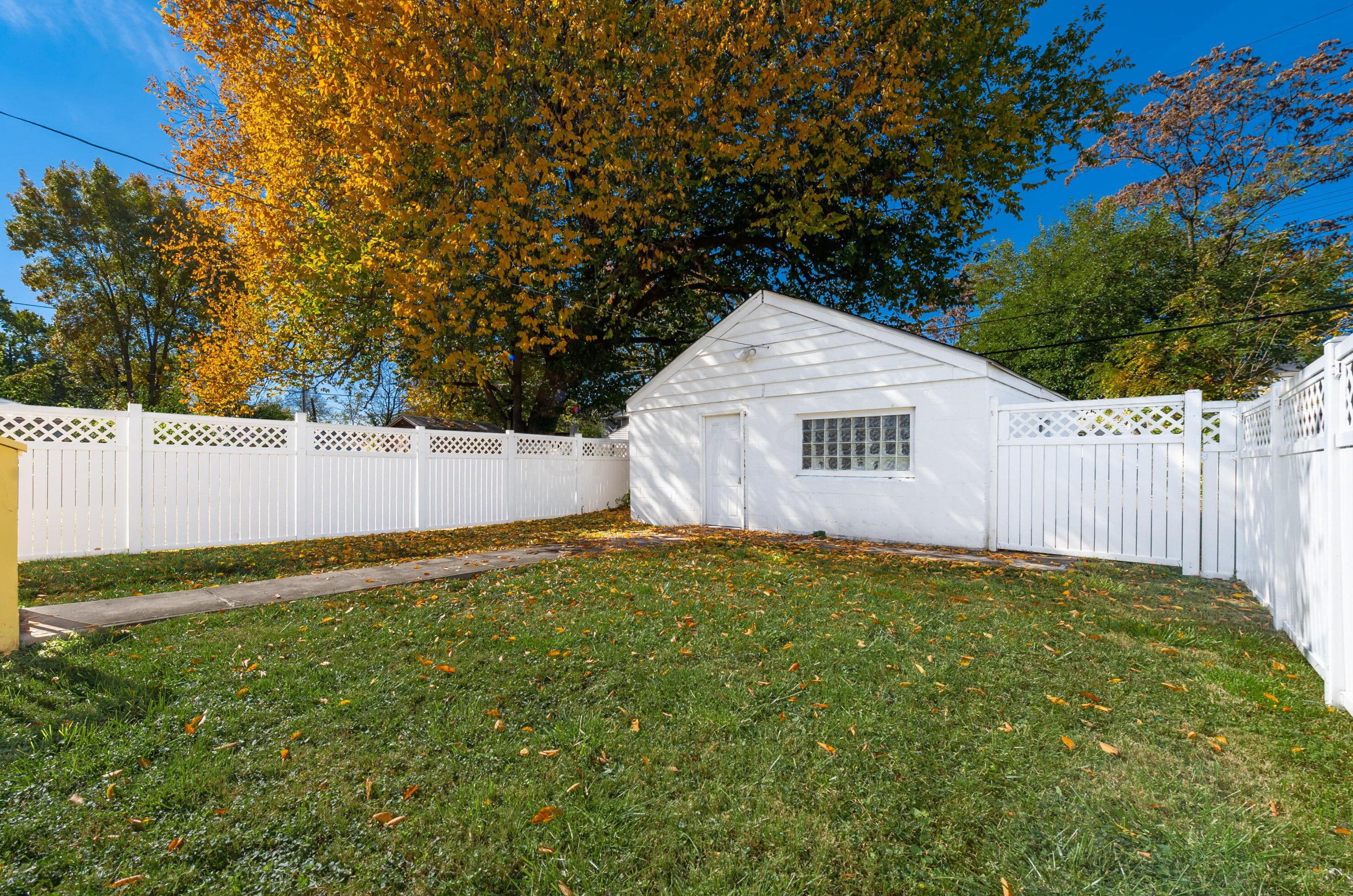 205 Wayne Ave, Columbus OH  43204-3235 exterior