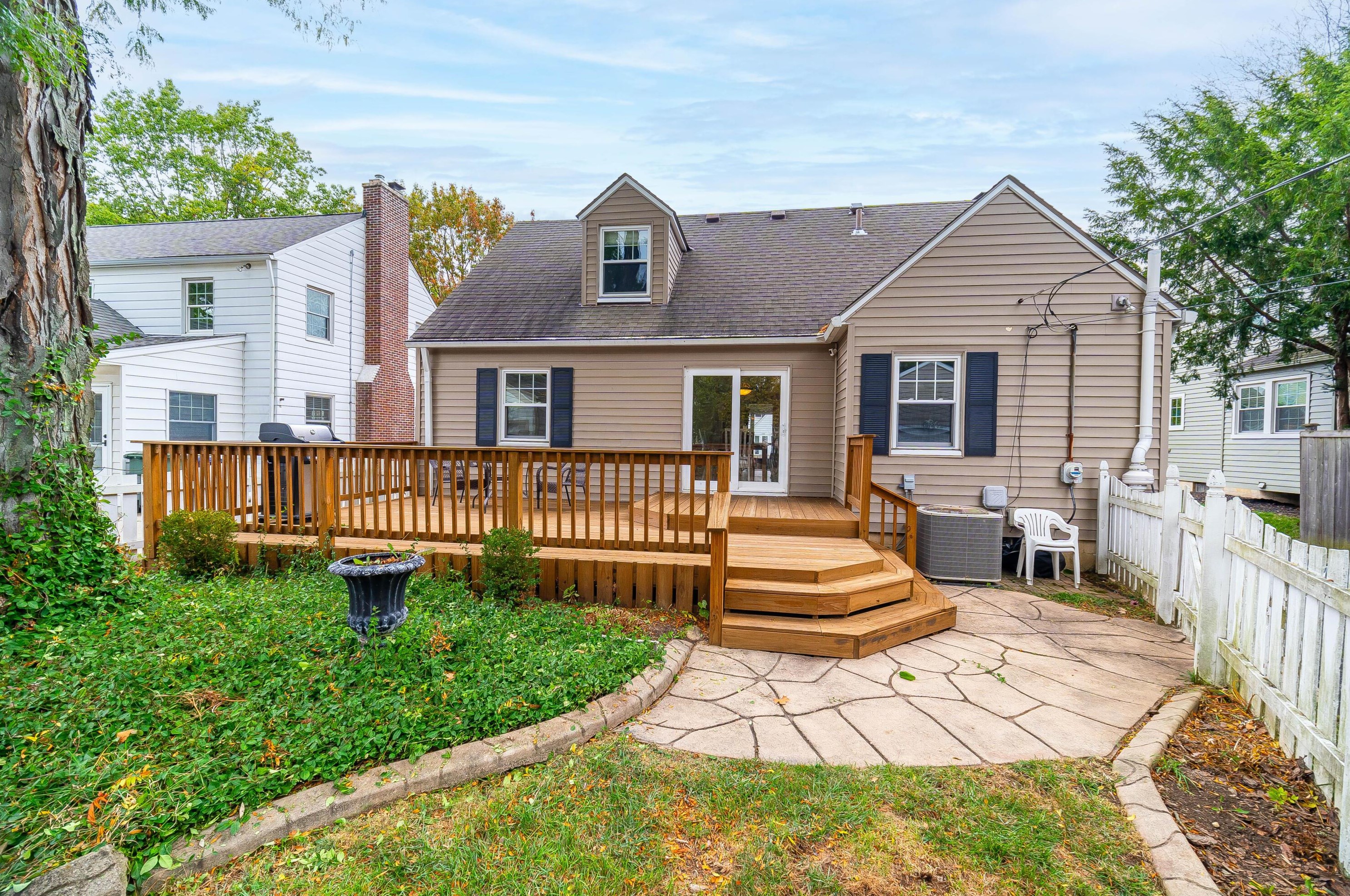 435 Arden Rd, Columbus OH  43214-3764 exterior