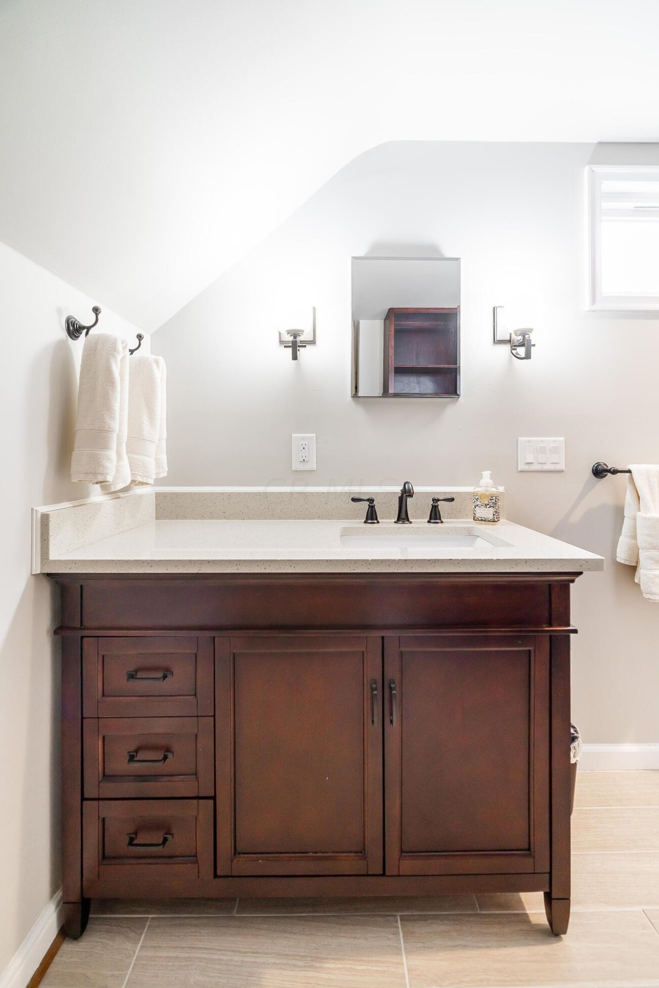 435 Arden Rd, Columbus OH  43214-3764 exterior