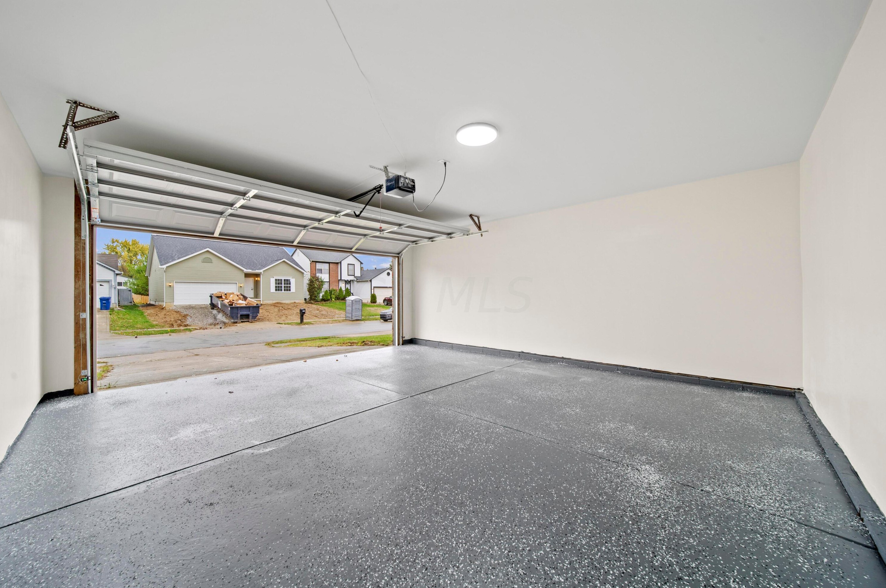 5361 Mendon Ct, Columbus OH  43232-5467 exterior