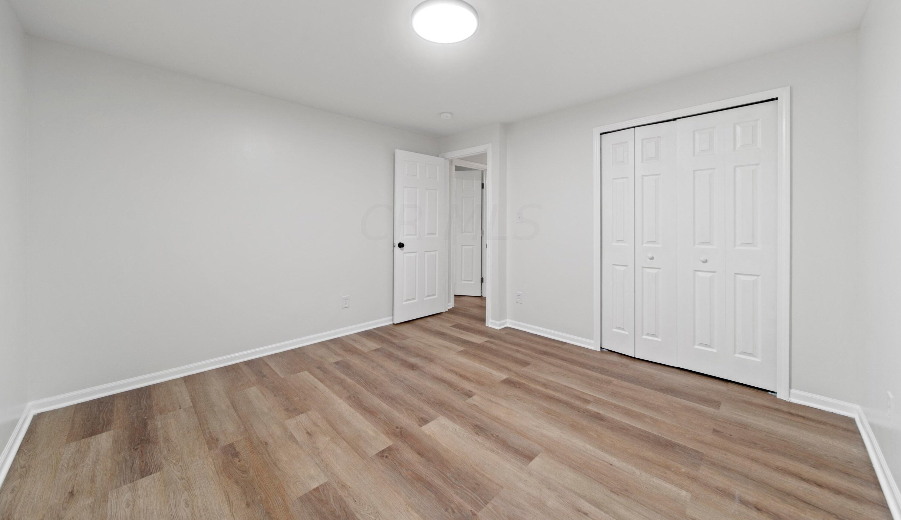 5361 Mendon Ct, Columbus OH  43232-5467 exterior