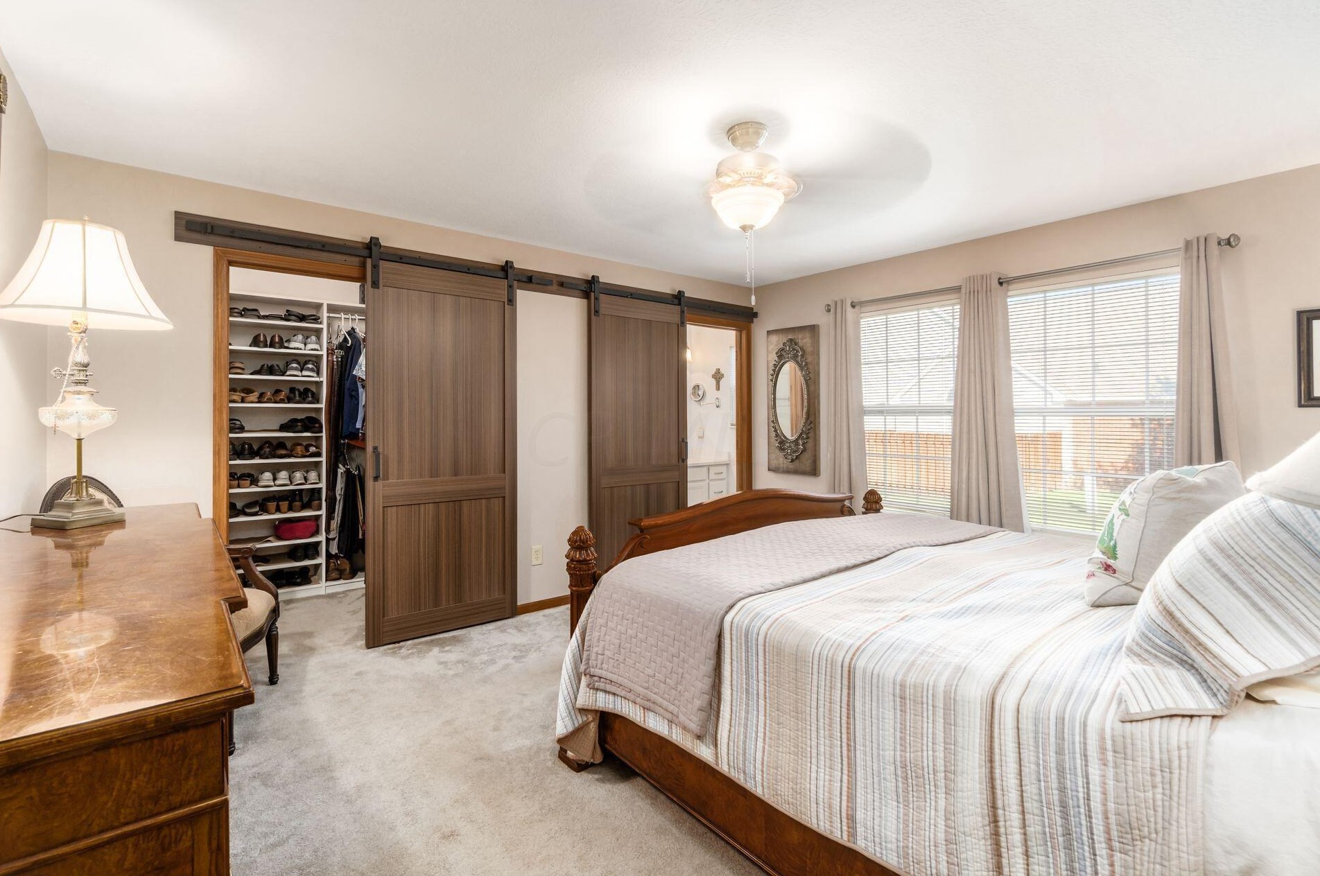 6984 Greensview Village Dr, Cnl Wnchstr OH  43110-8454 exterior