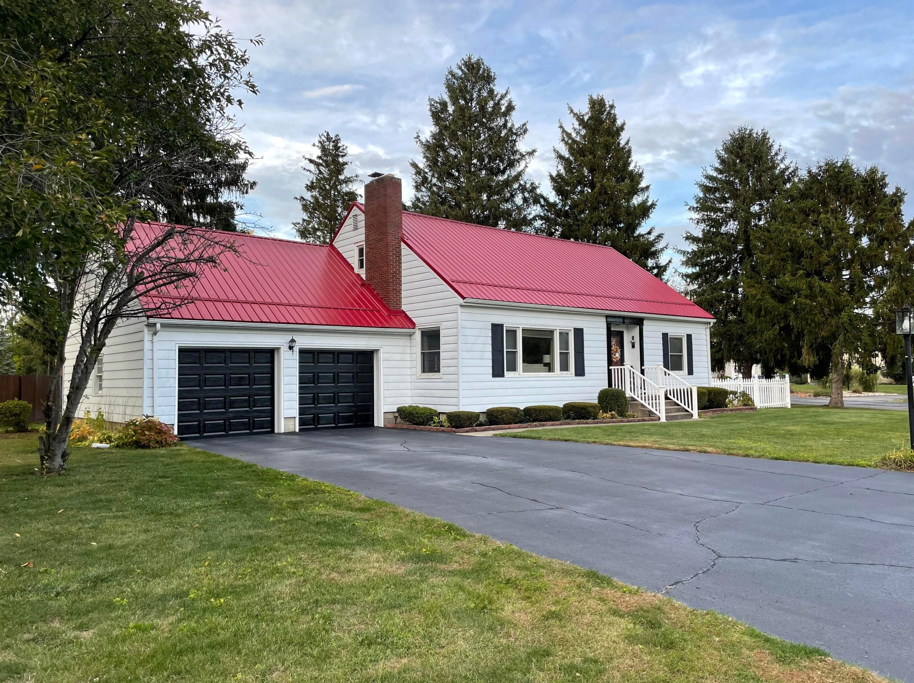704 Fairway Dr, Washington CH, OH 43160