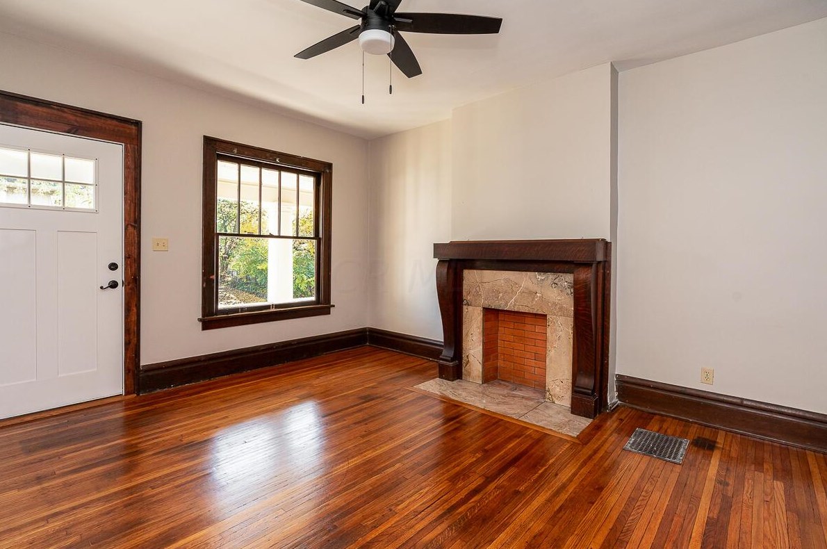 2455 Indiana Ave, Columbus OH  43202-2758 exterior