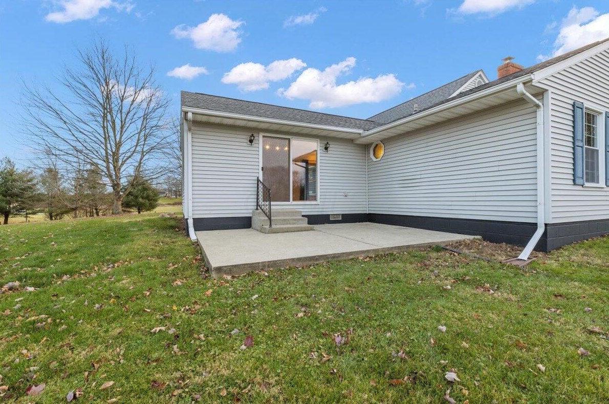 6818 Simmons Church Rd, Centerburg OH  43011-9488 exterior