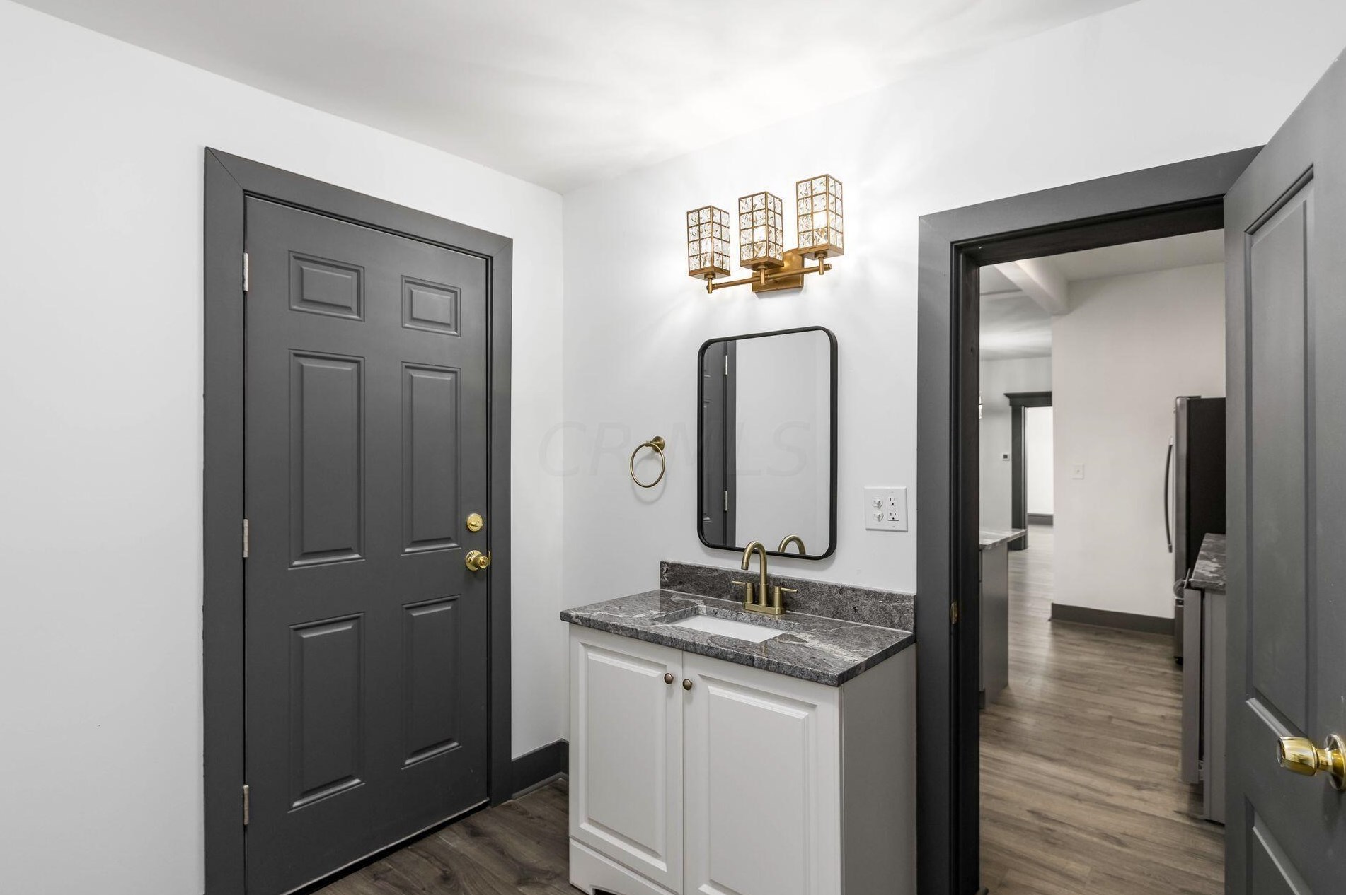 1571 Franklin Ave, Columbus OH 43085-3187 exterior