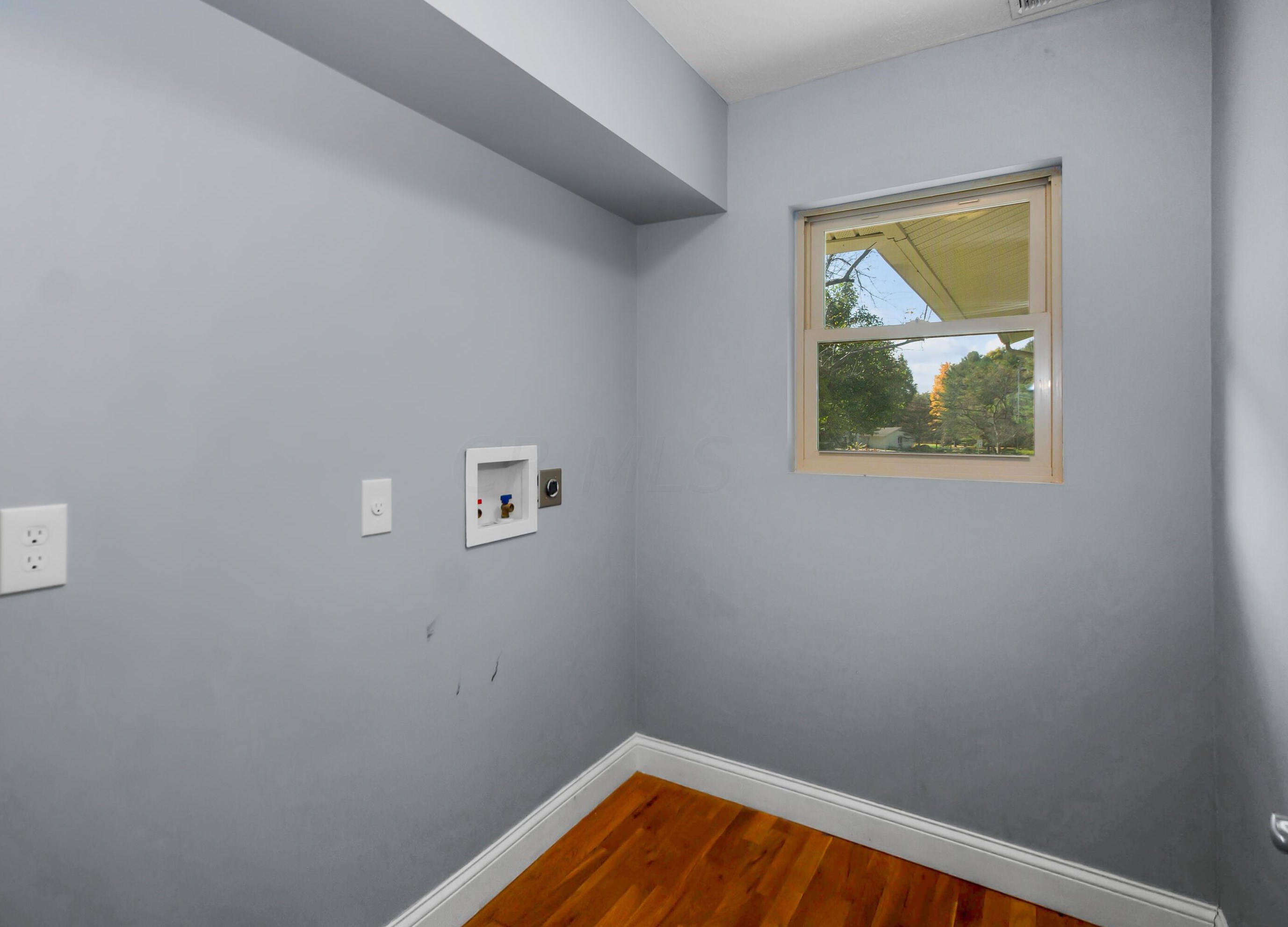 3254 Grey Fox Dr, Columbus OH 43230-1923 exterior