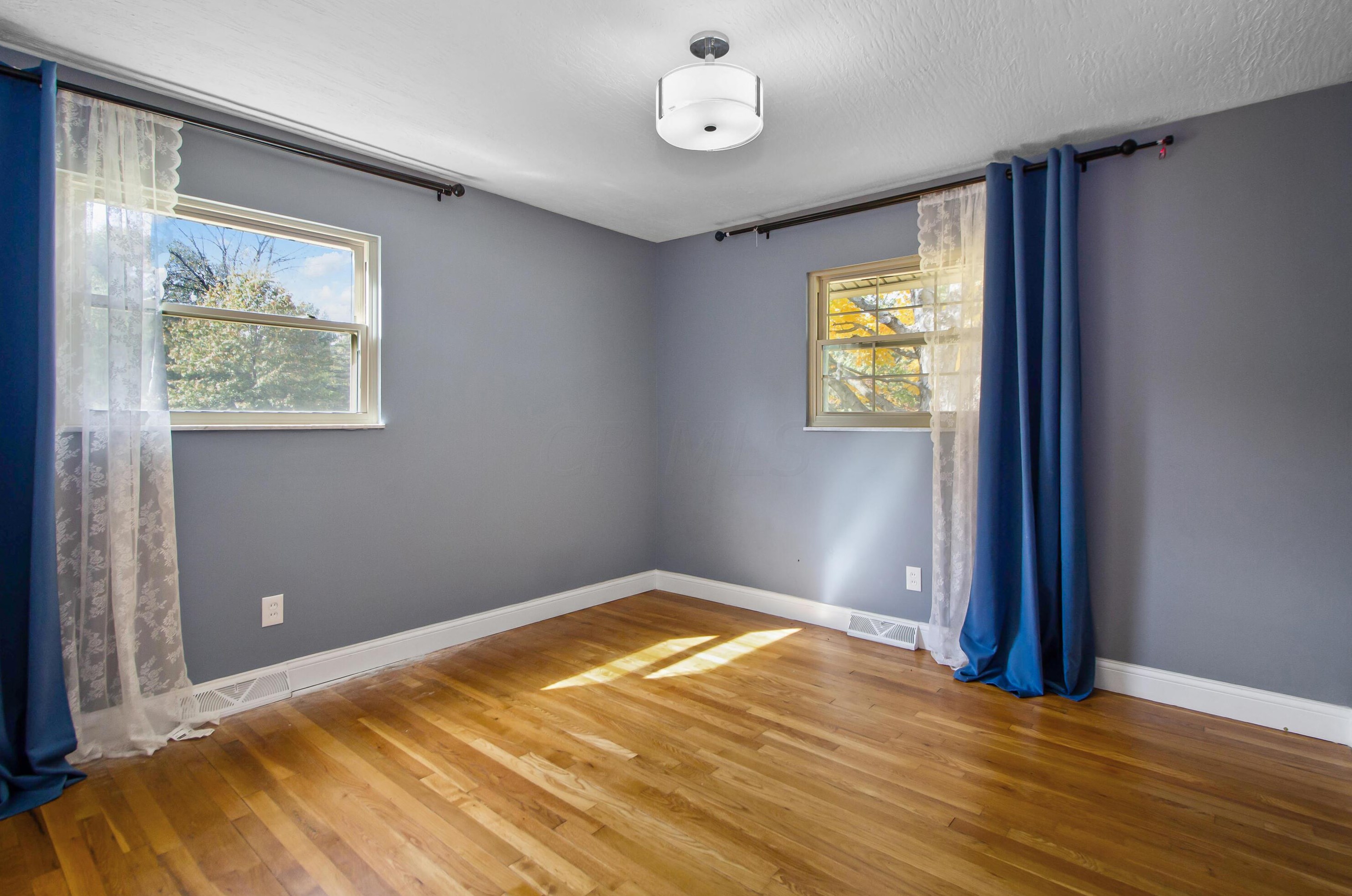 3254 Grey Fox Dr, Columbus OH 43230-1923 exterior