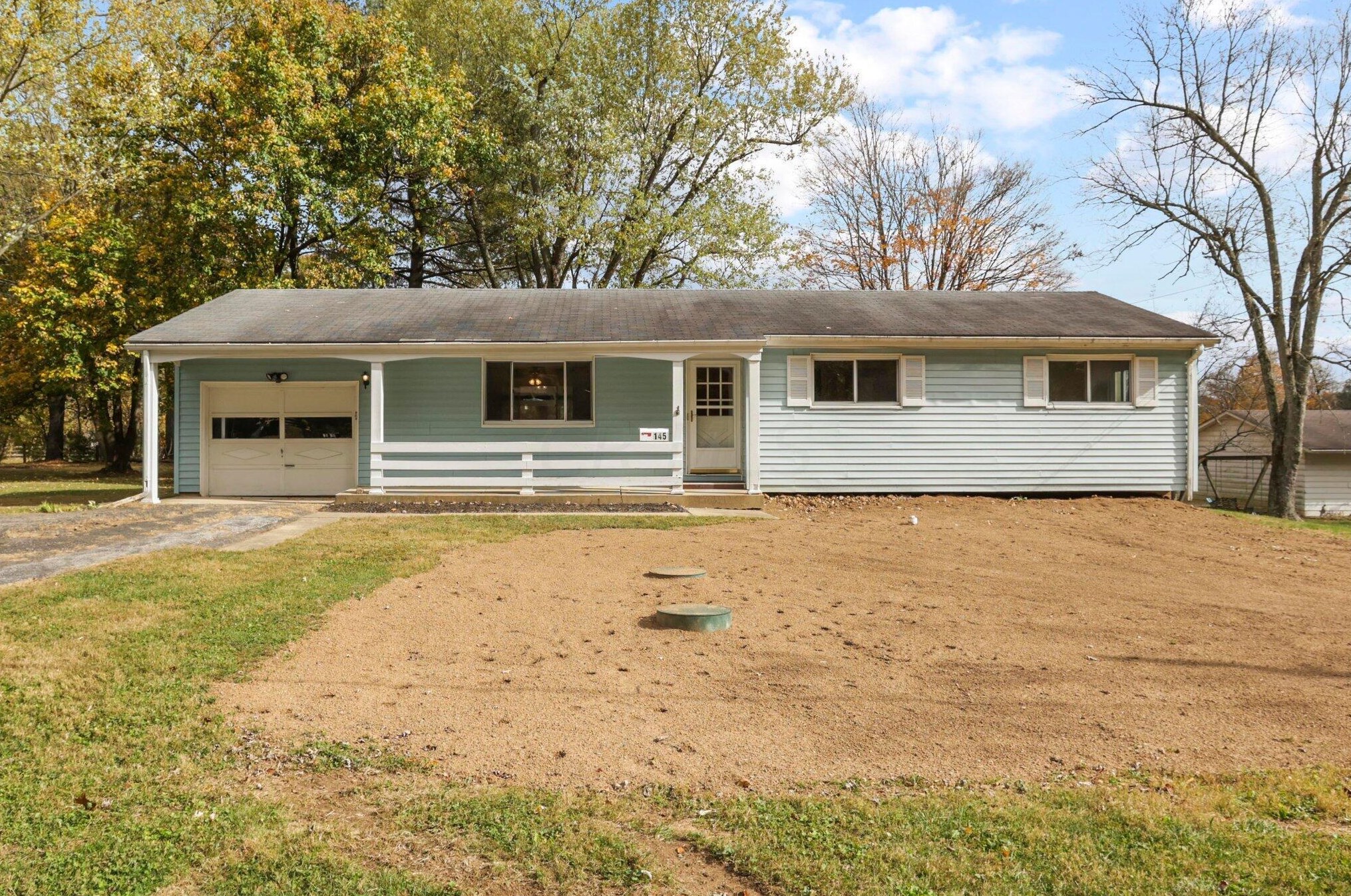 145 Vill Edge Dr, Granville, OH 43023-1446