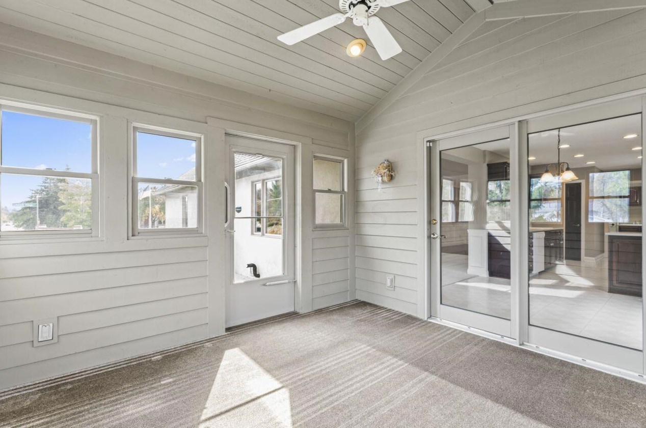 890 Augusta Glen Dr, Columbus OH  43235-5014 exterior