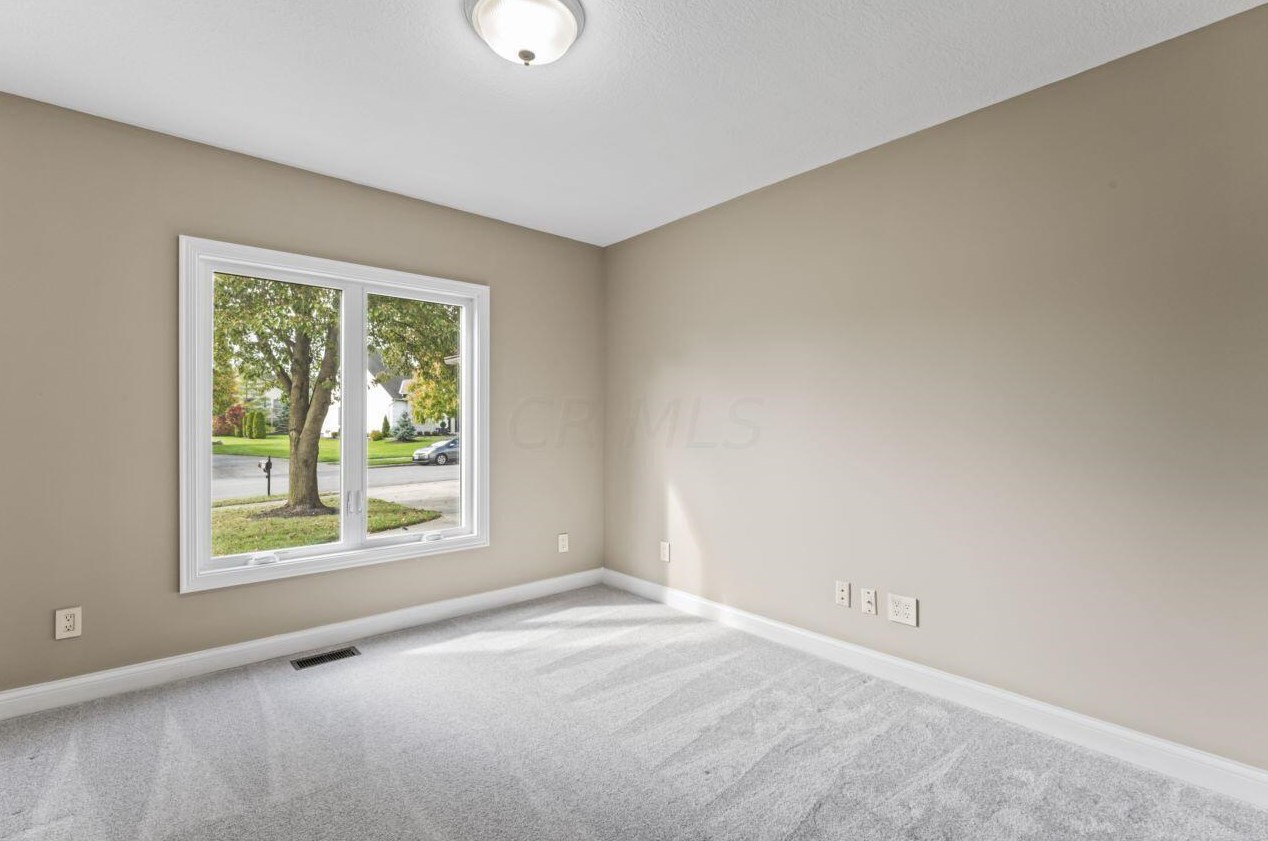 890 Augusta Glen Dr, Columbus OH  43235-5014 exterior