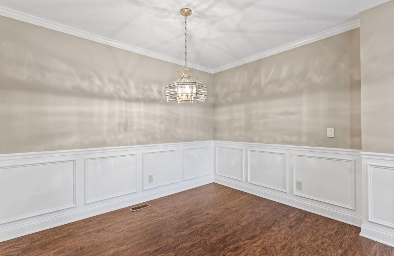 890 Augusta Glen Dr, Columbus OH  43235-5014 exterior