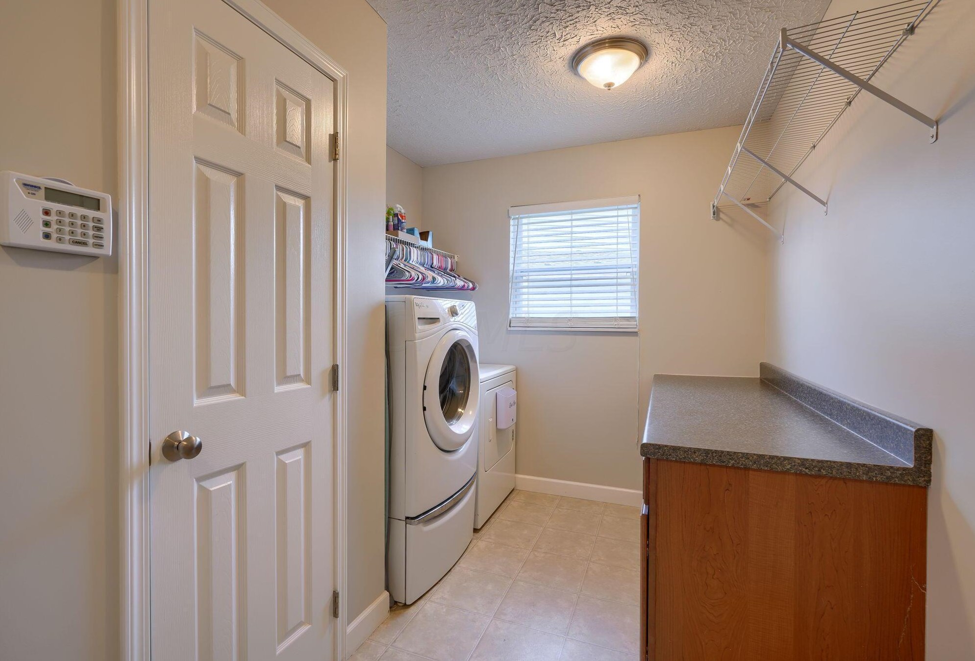 693 Brighton St, Pickerington OH  43147-8009 exterior