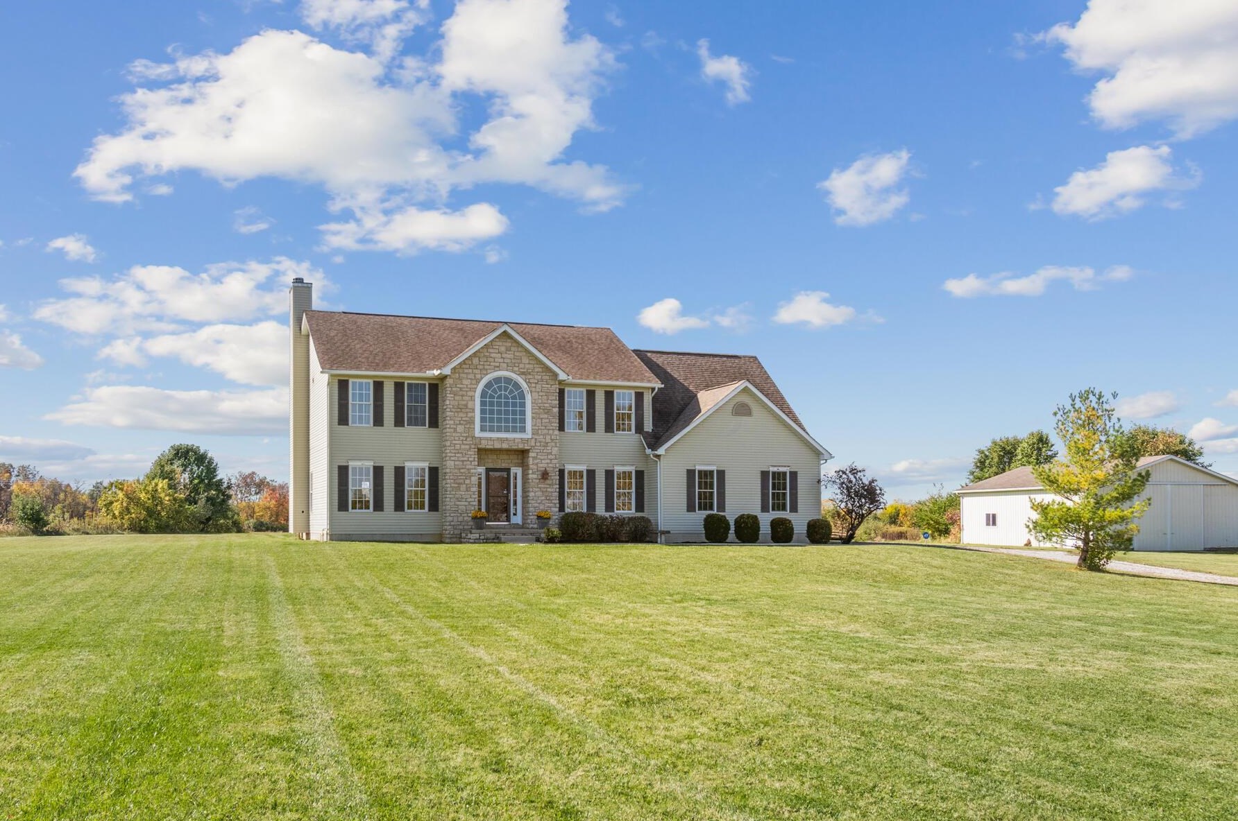 1707 State Route 203, Delaware, OH 43015