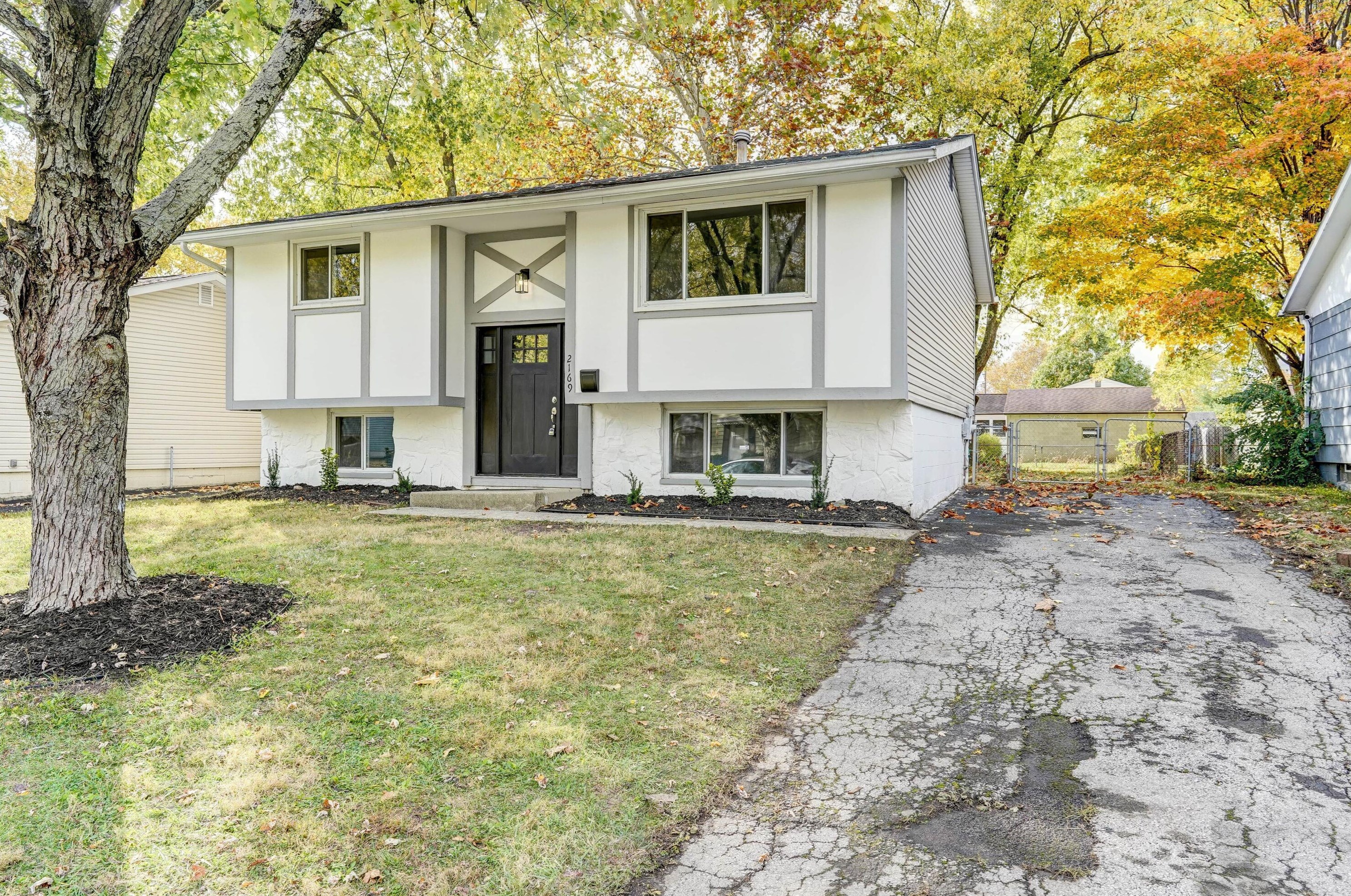2169 Balford Sq, Columbus, OH 43232-3947