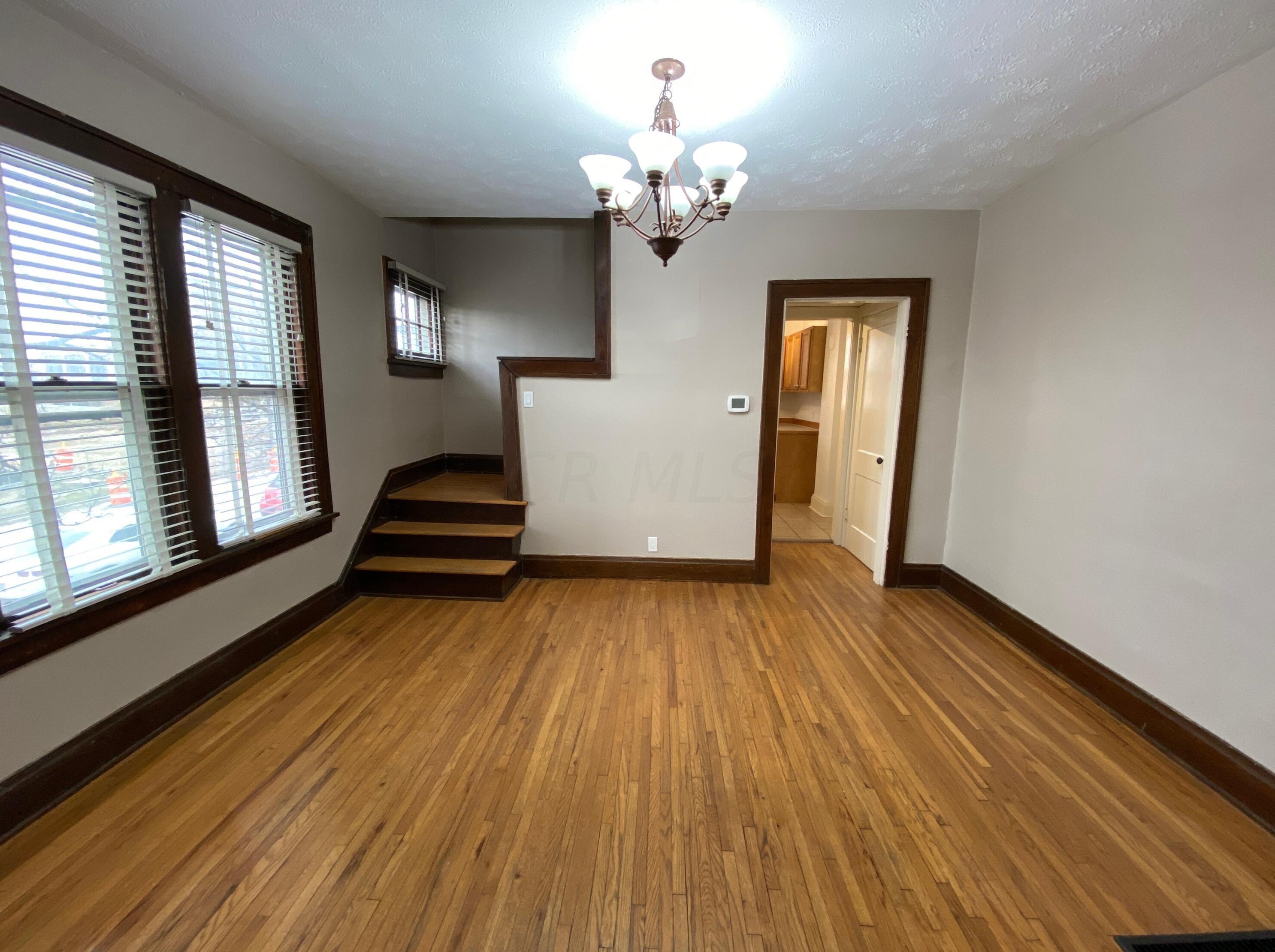 486 Vermont Pl, Columbus OH 43201-3130 exterior