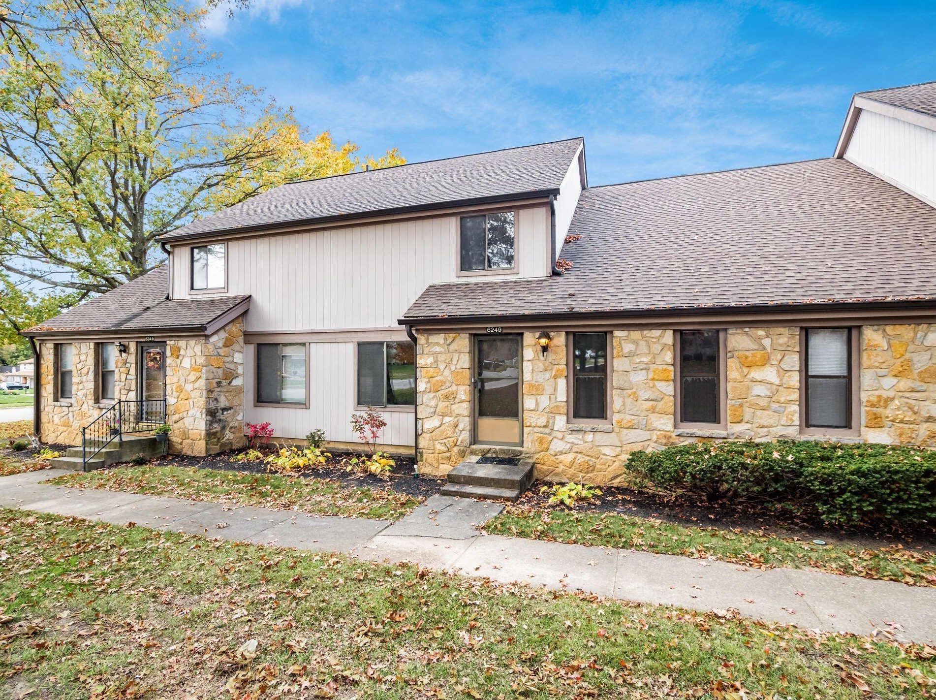 6249 Kendalwood Ct, Columbus, OH 43213-3437